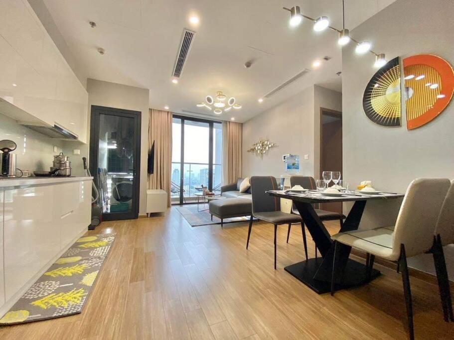 VNRooms - 2BR Vinhomes Skylake, S3 Tower City View