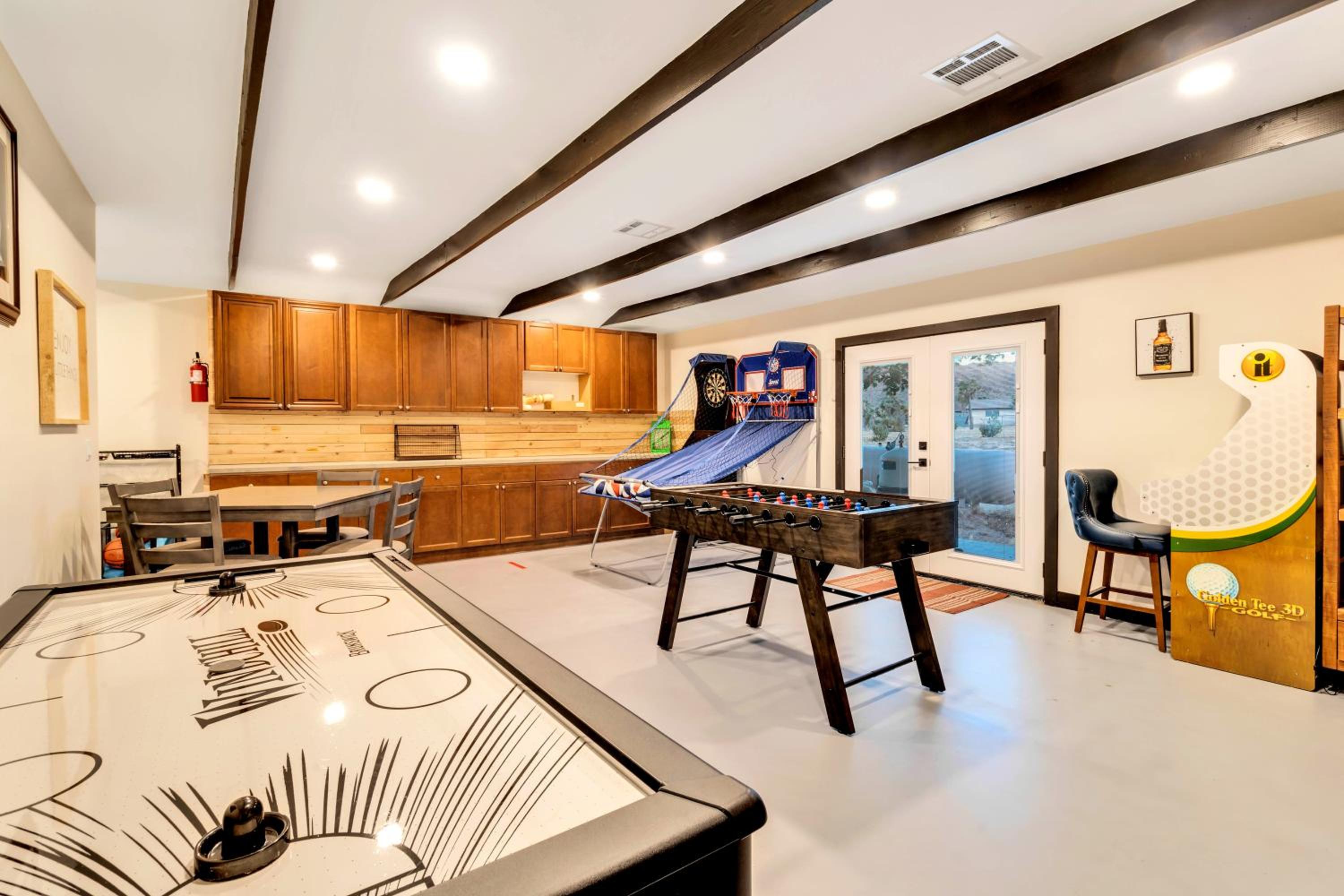 Joshua Tree Villa with Pool & Hot Tub - 20 Acres, Game Room, Near National Park