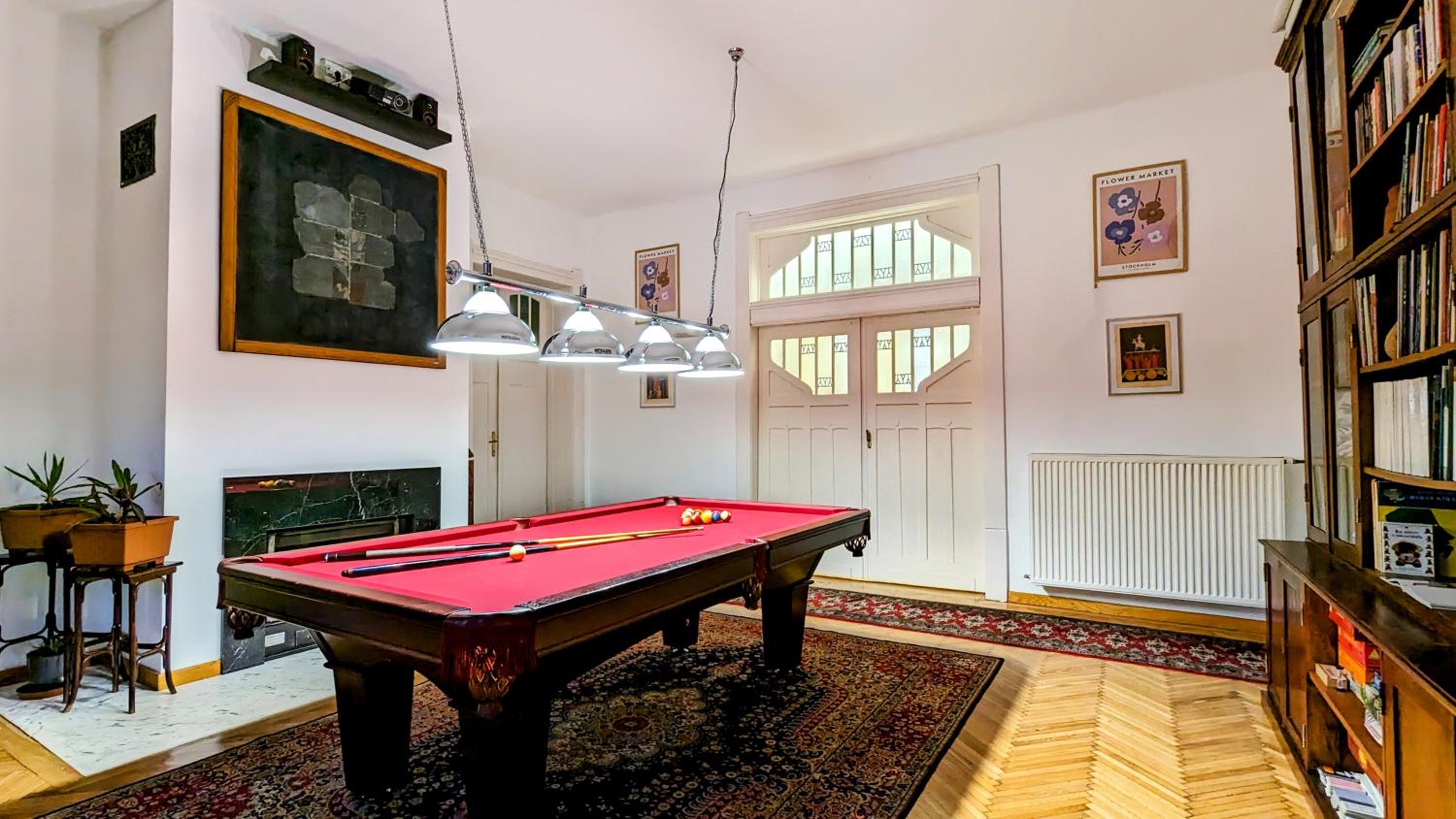 Magyaros-szecessziós Villa