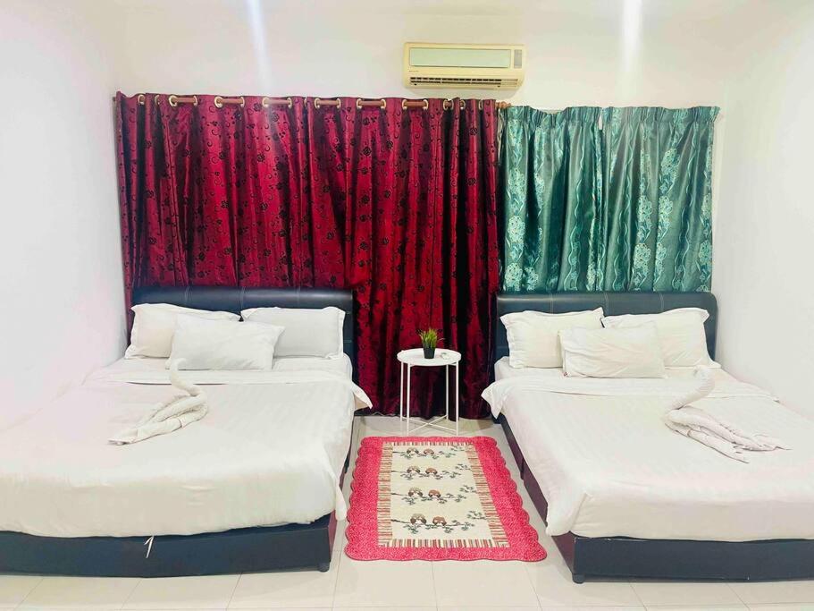 6BR Corner 3-storey House WIFI, Netflix, Aircond photo 4