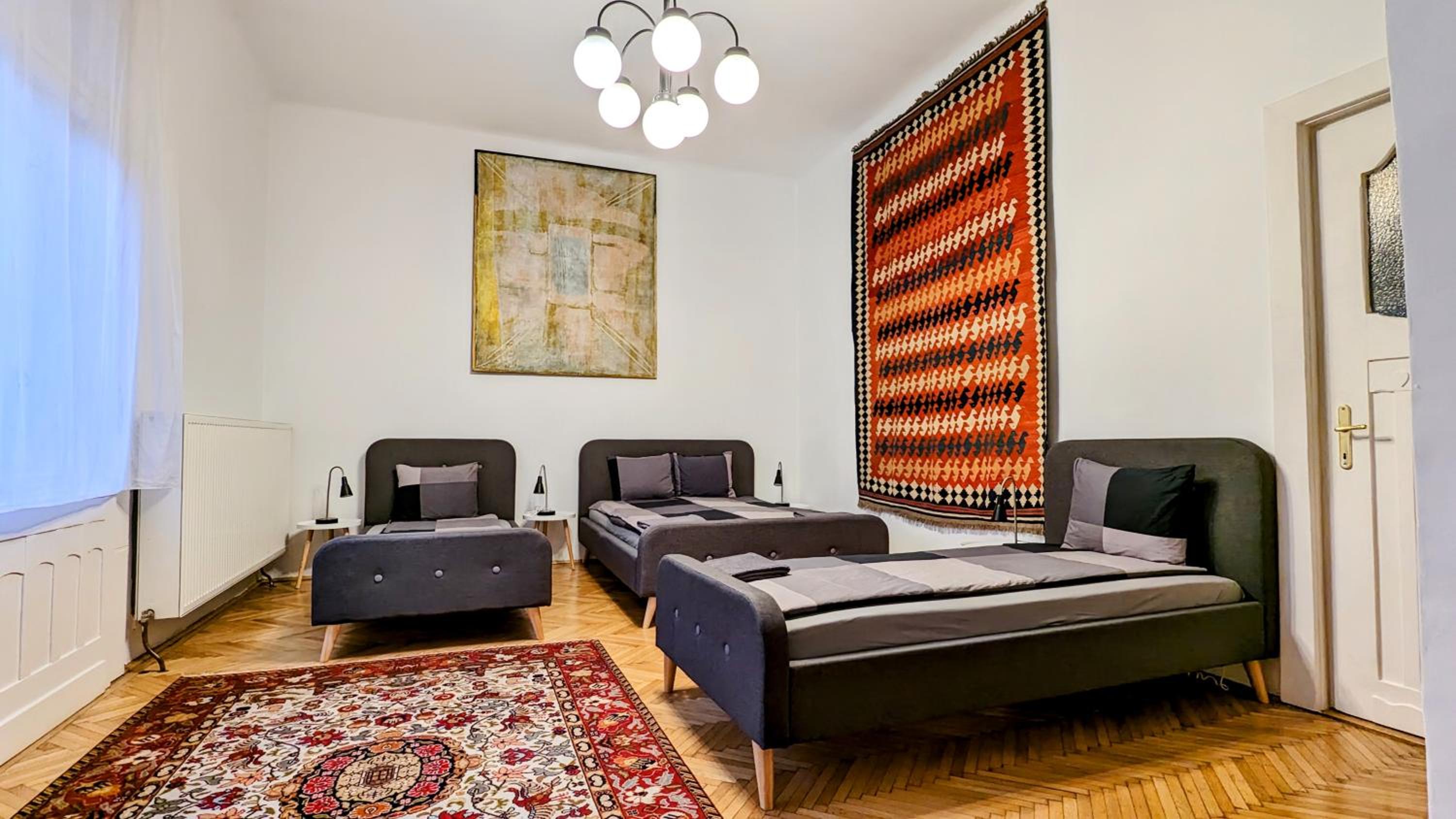 Magyaros-szecessziós Villa