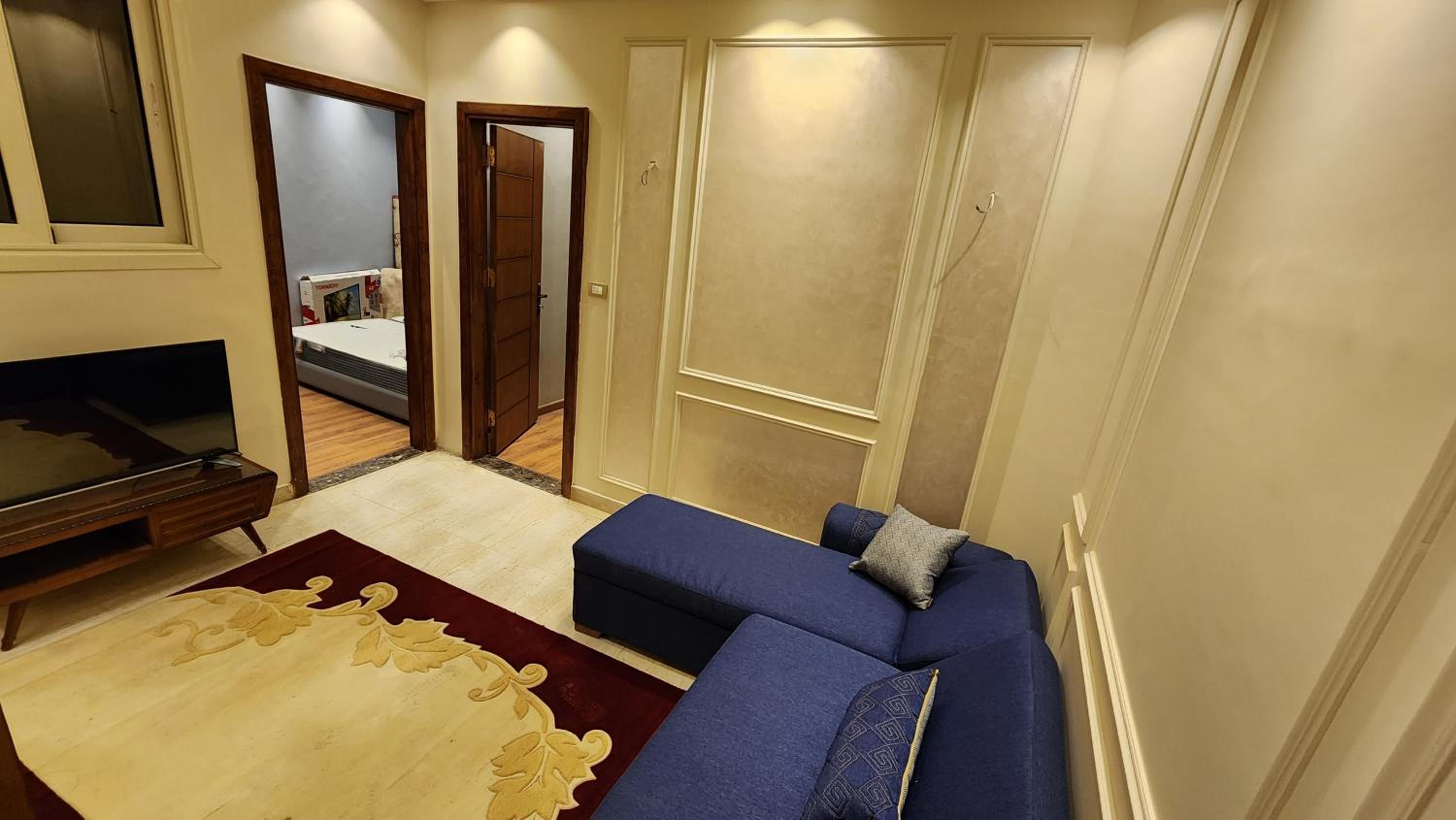 3rd floor luxury apartment-families only