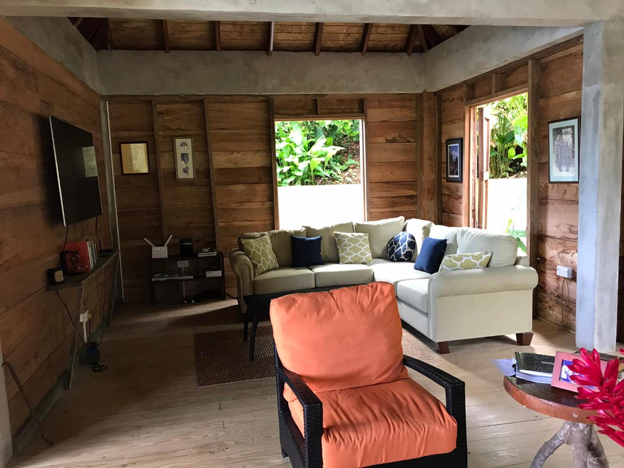 Villa Ayahora