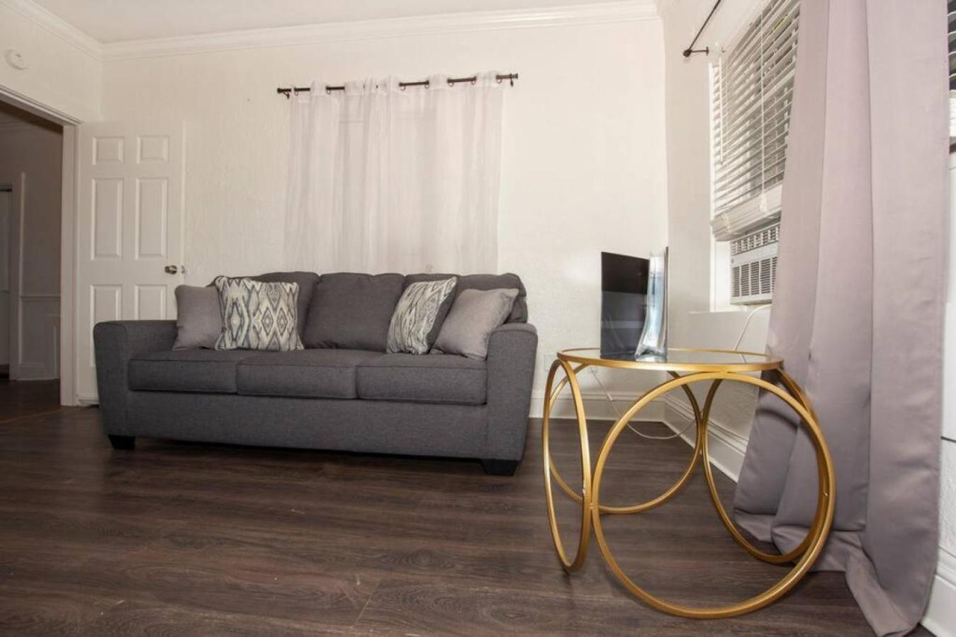 Modern Westshore