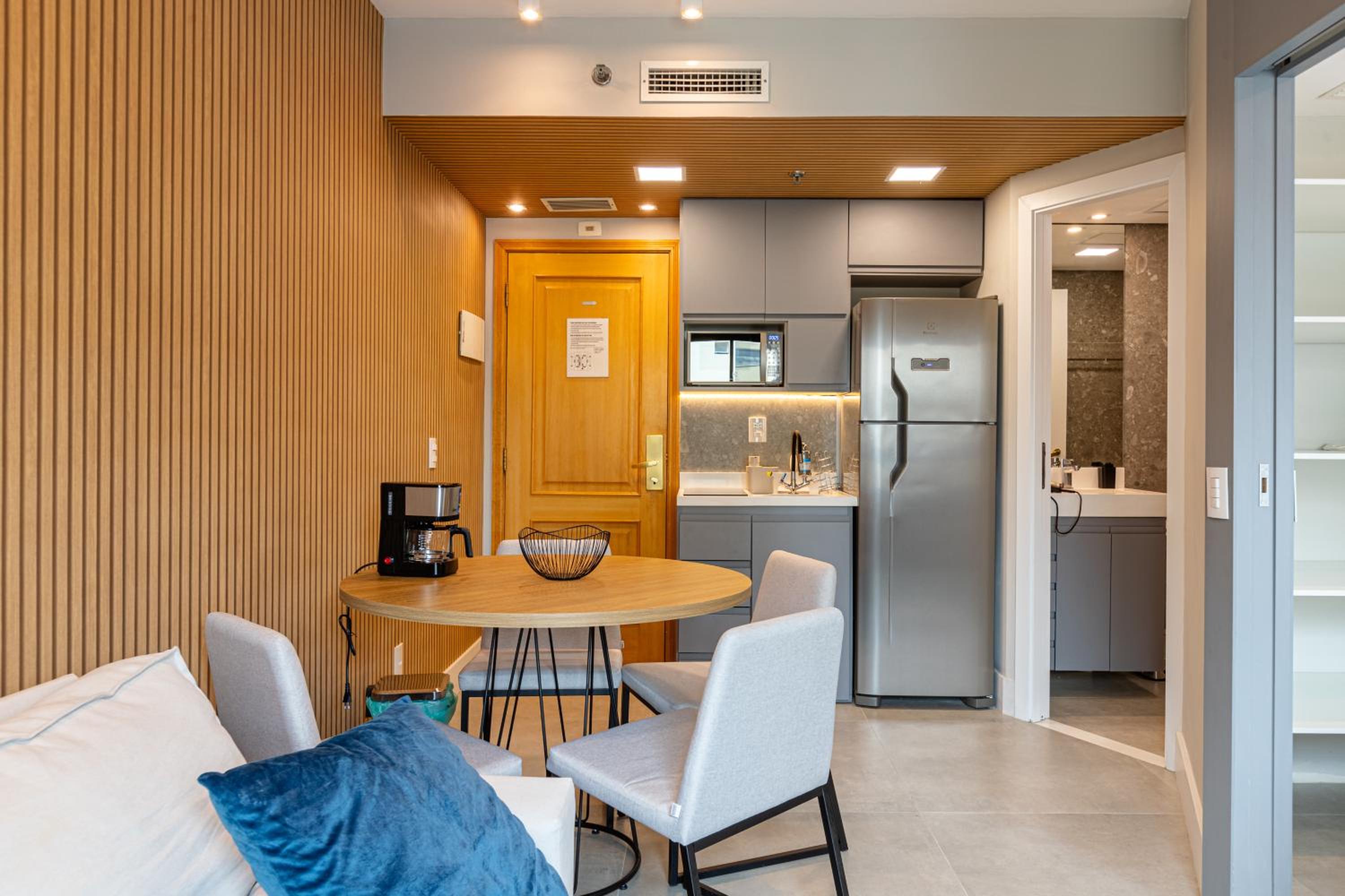 MCV - Capote Valente - Anora Spaces