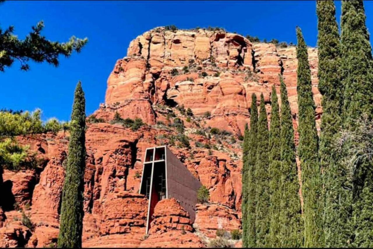 Guest Suite With Up Close Chapel and Red Rock Views view 5