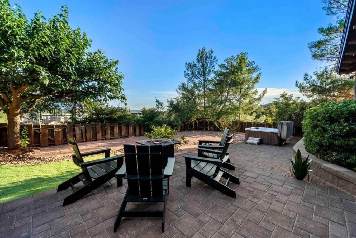 Spacious Home-Walk to Uptown-Views-HotTub-GameRoom view 4