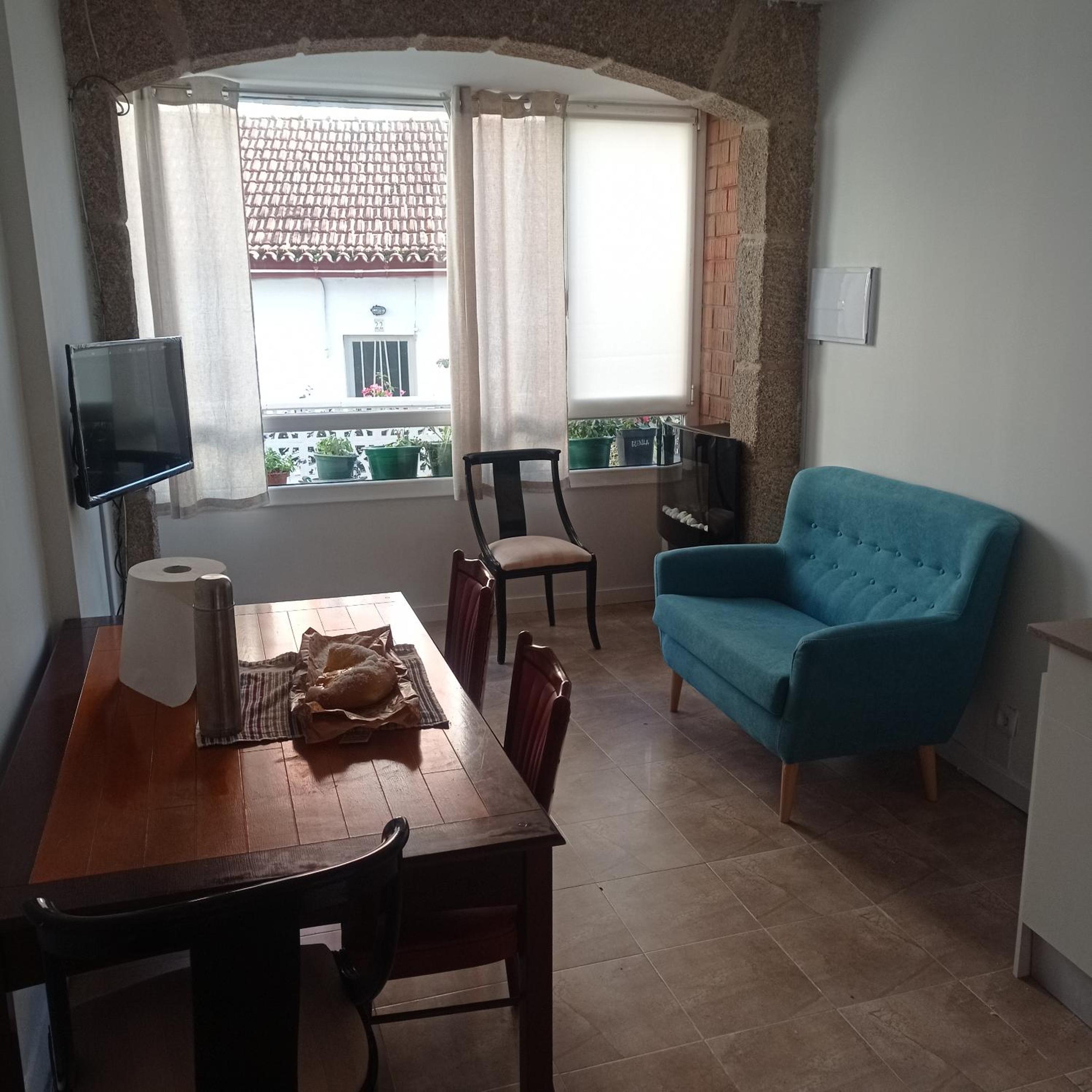 Habitación acogedora en casa de piedra