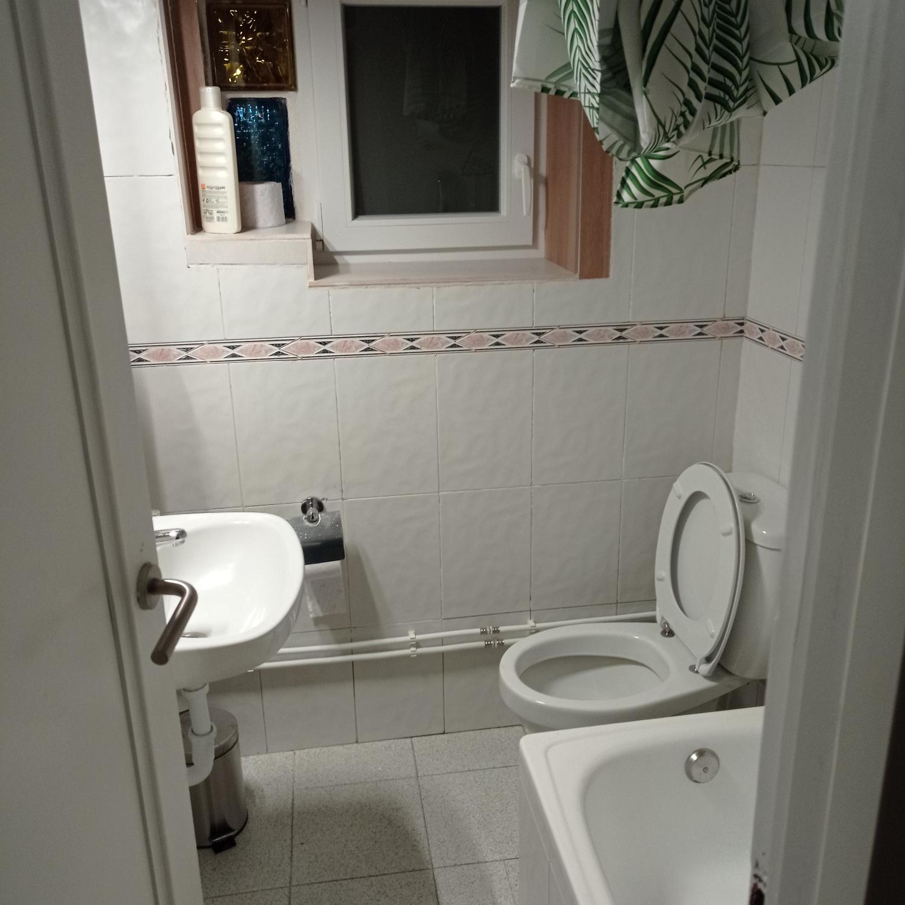 Habitación acogedora en casa de piedra