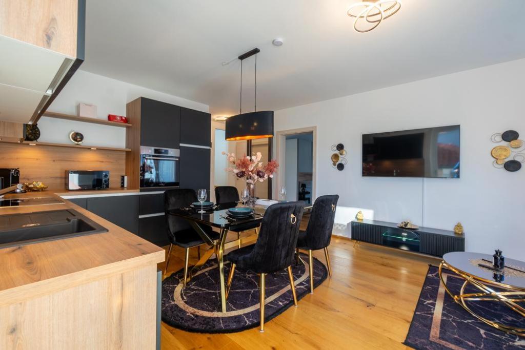 Bennett Apartment