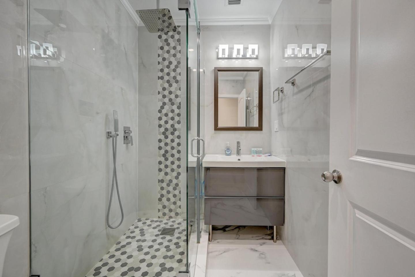 Premium Luxury 5BR Villa near Hollywood Beach