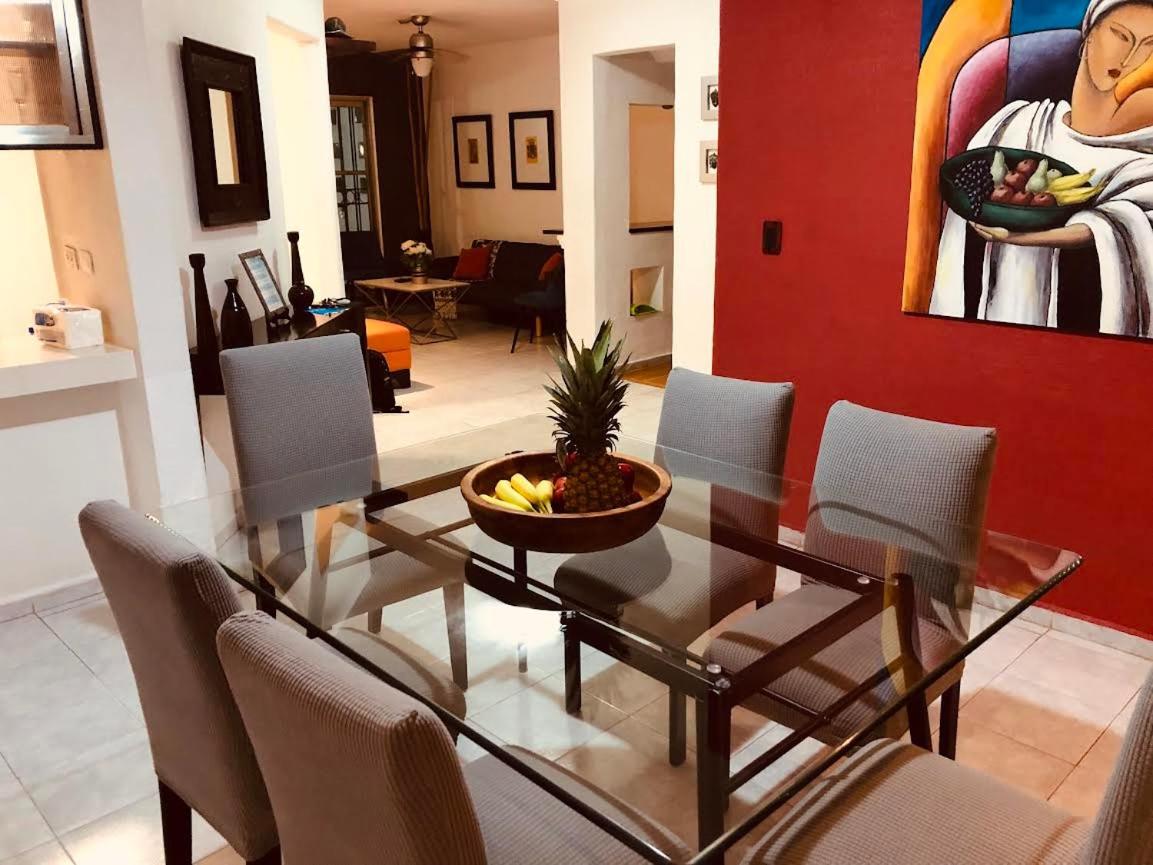 Beautiful Home by the Beach - 3Bedrooms, 2.5Baths