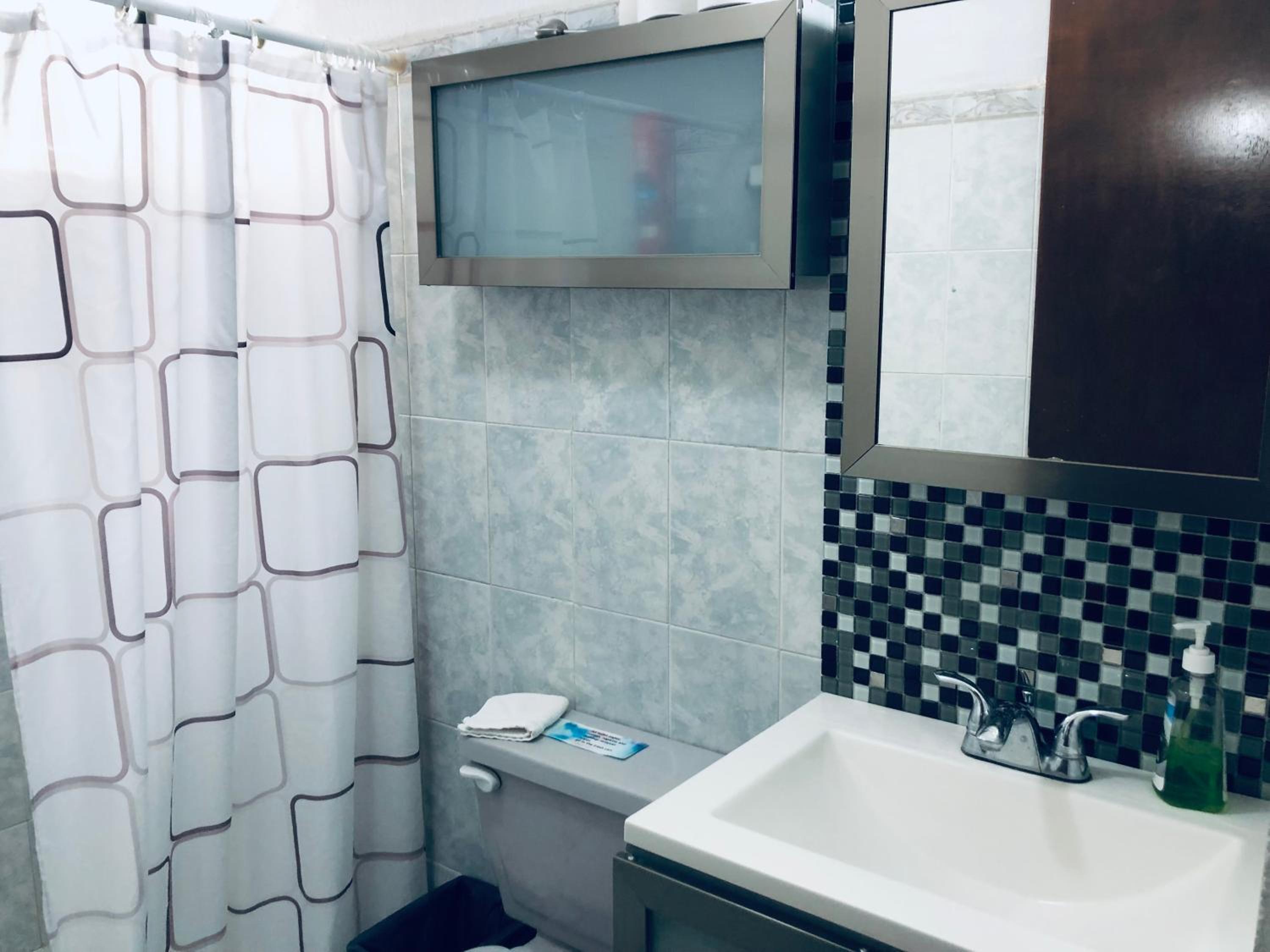 Beautiful Home by the Beach - 3Bedrooms, 2.5Baths