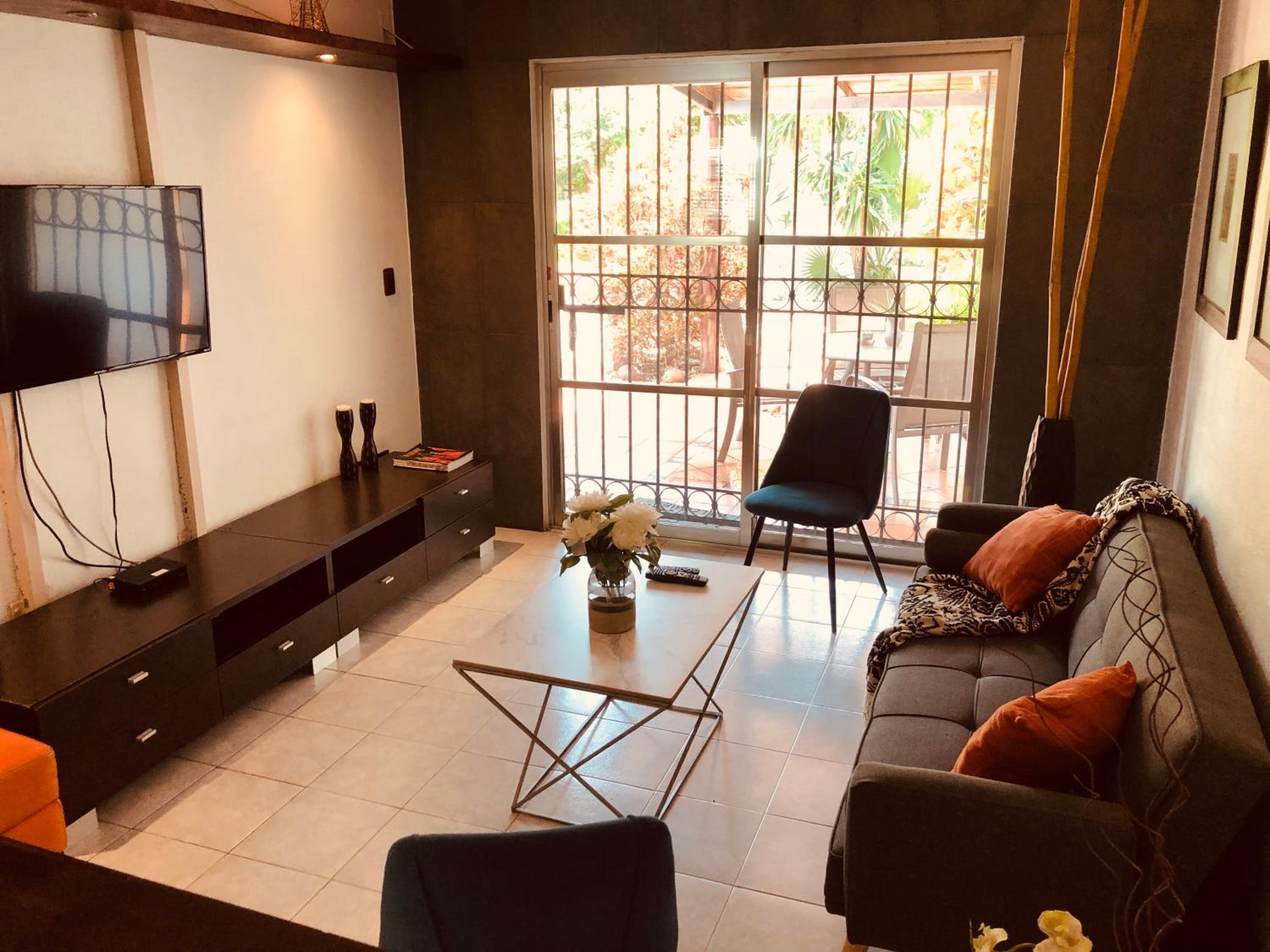 Beautiful Home by the Beach - 3Bedrooms, 2.5Baths
