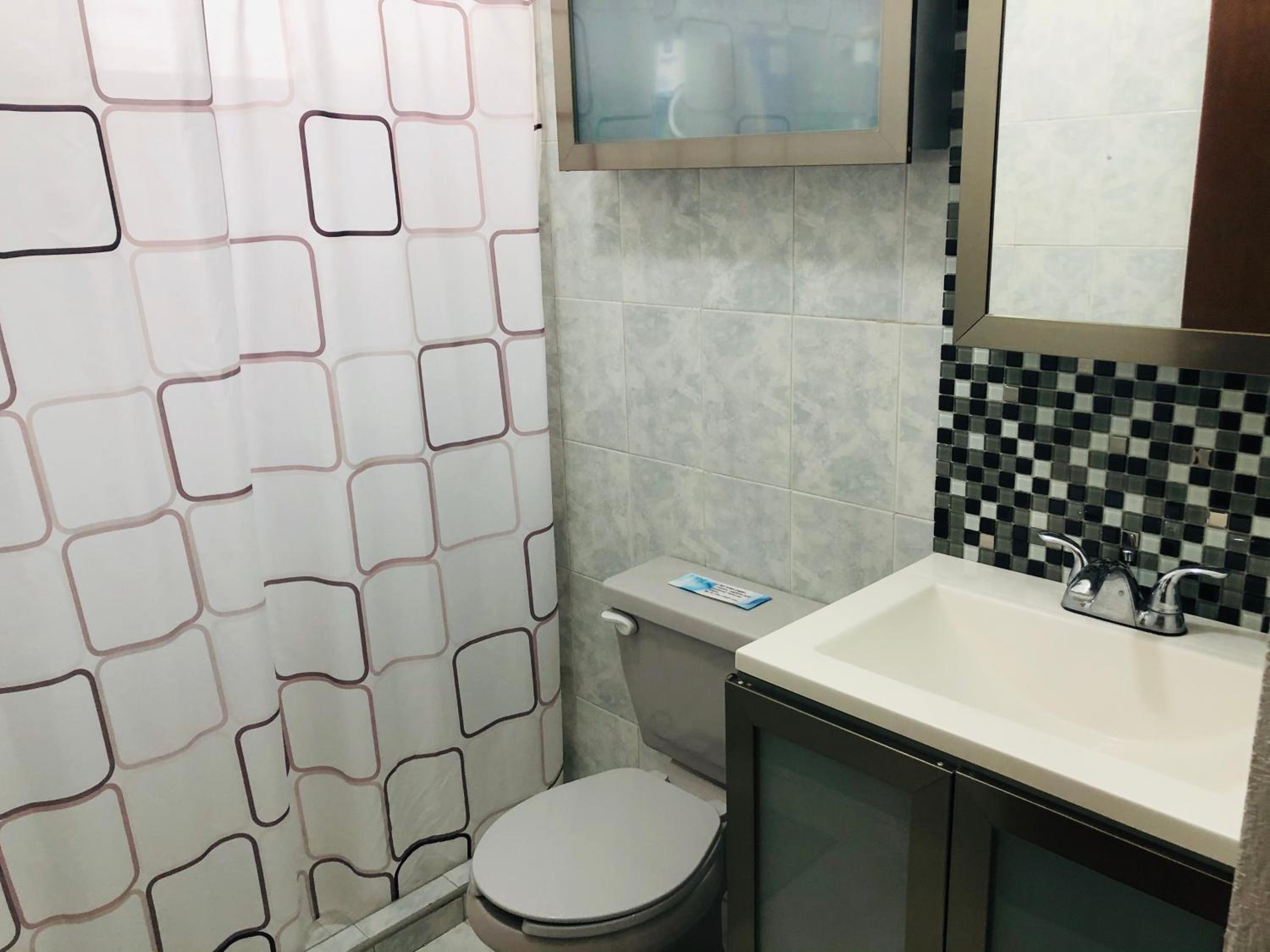 Beautiful Home by the Beach - 3Bedrooms, 2.5Baths