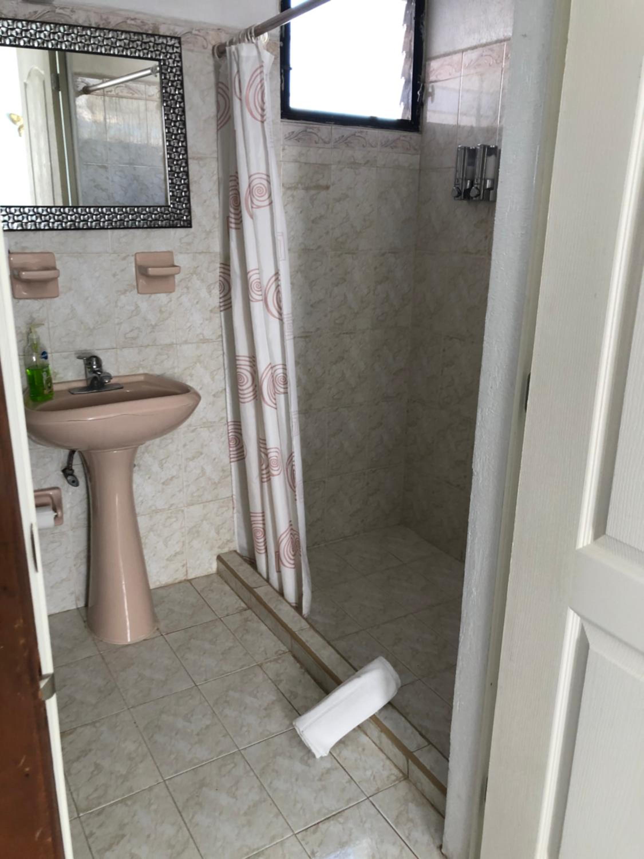 Beautiful Home by the Beach - 3Bedrooms, 2.5Baths
