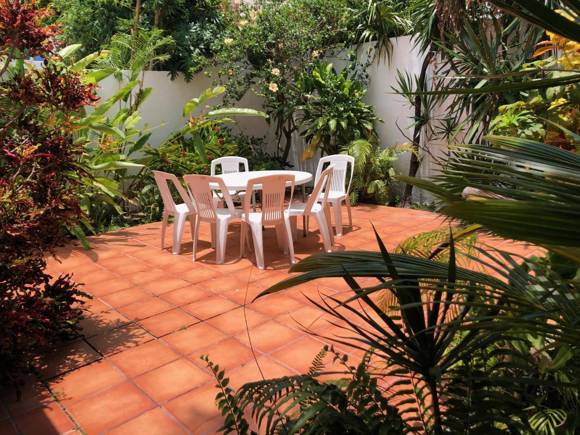 Beautiful Home by the Beach - 3Bedrooms, 2.5Baths