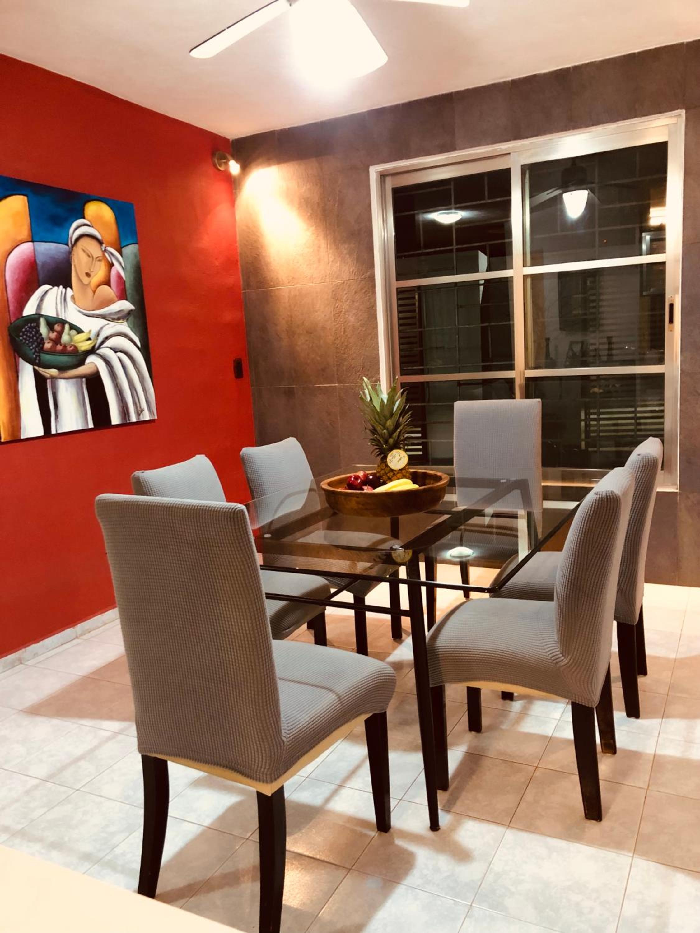 Beautiful Home by the Beach - 3Bedrooms, 2.5Baths
