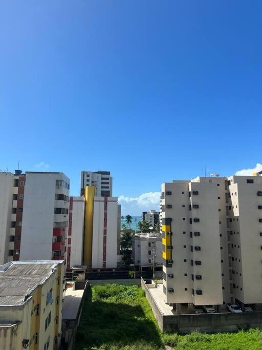 Apart Verdemar II - Confort 3 quartos com vista mar para até 8 pessoas
