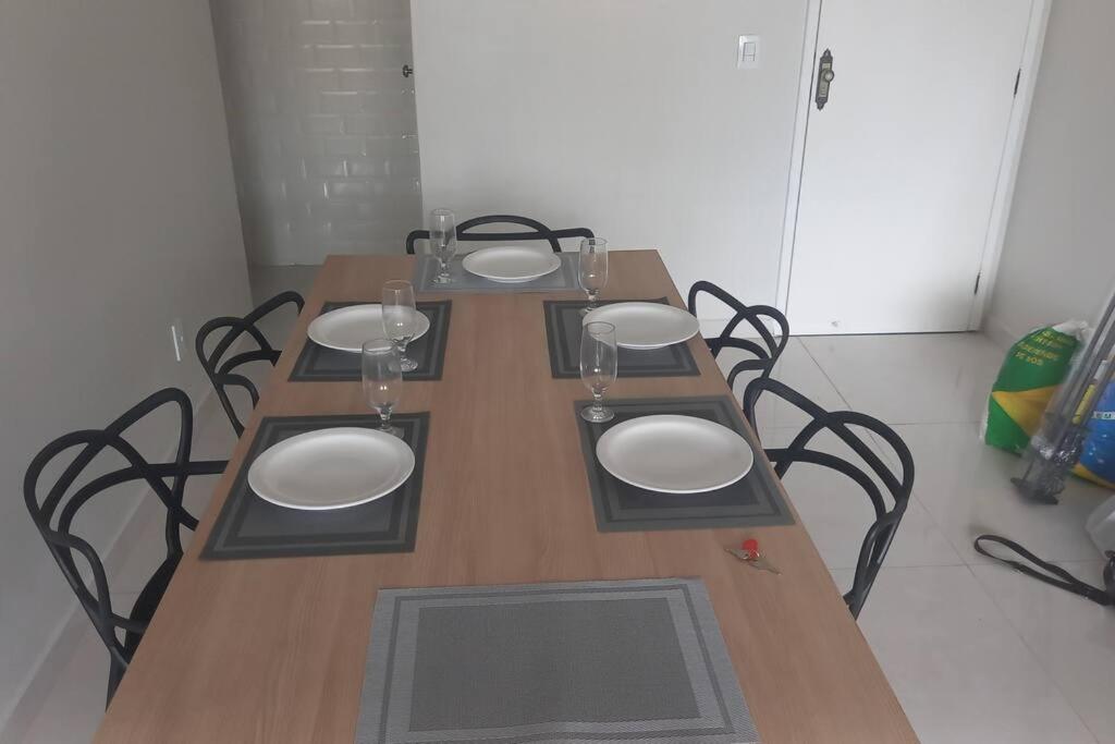 Apart Verdemar II - Confort 3 quartos com vista mar para até 8 pessoas