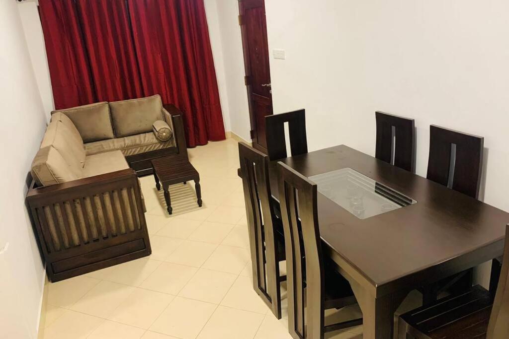 3 bedroom apartment in Colombo.