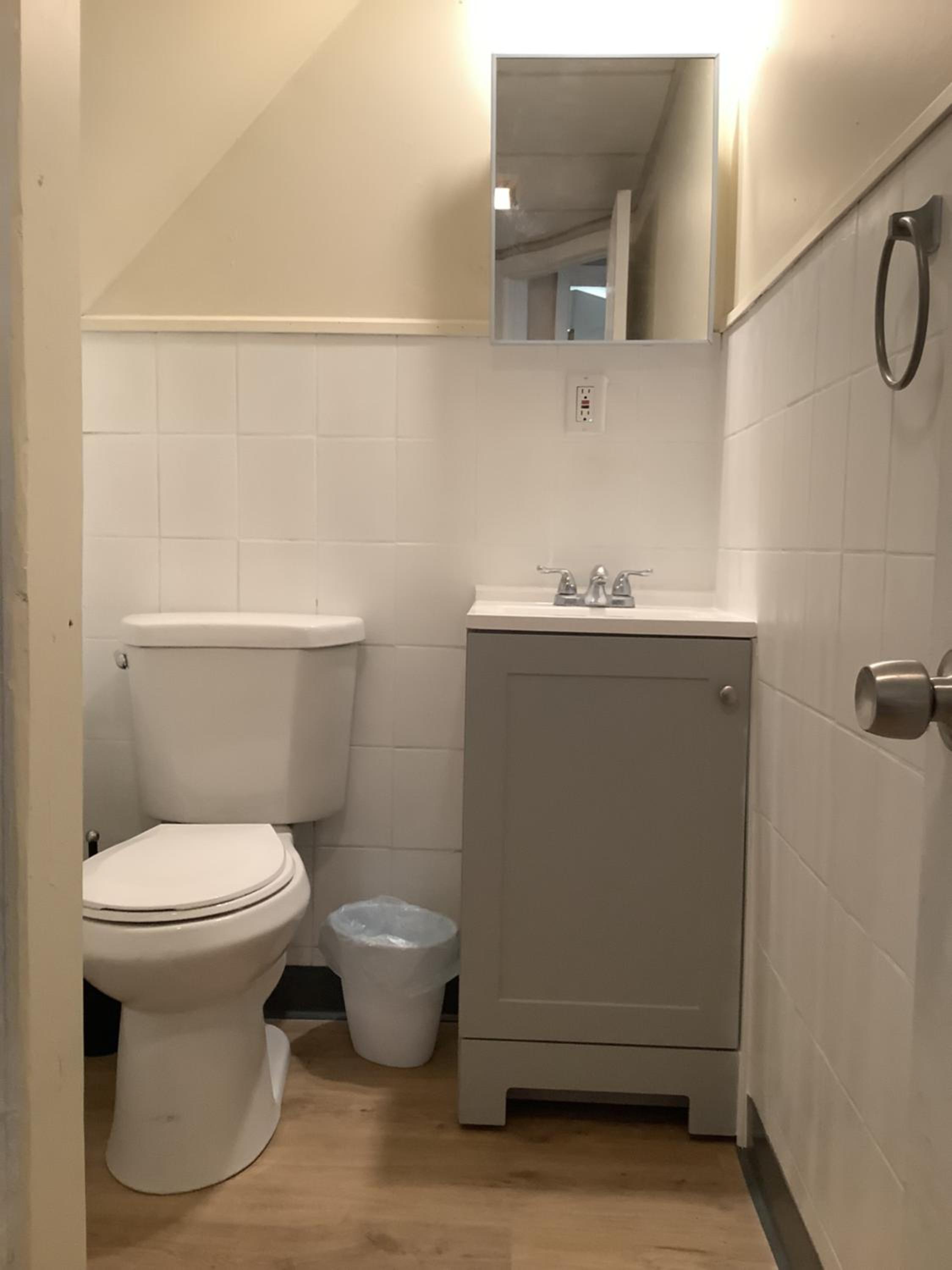 Cozy Apt near BU, Lourdes, UHS view 5