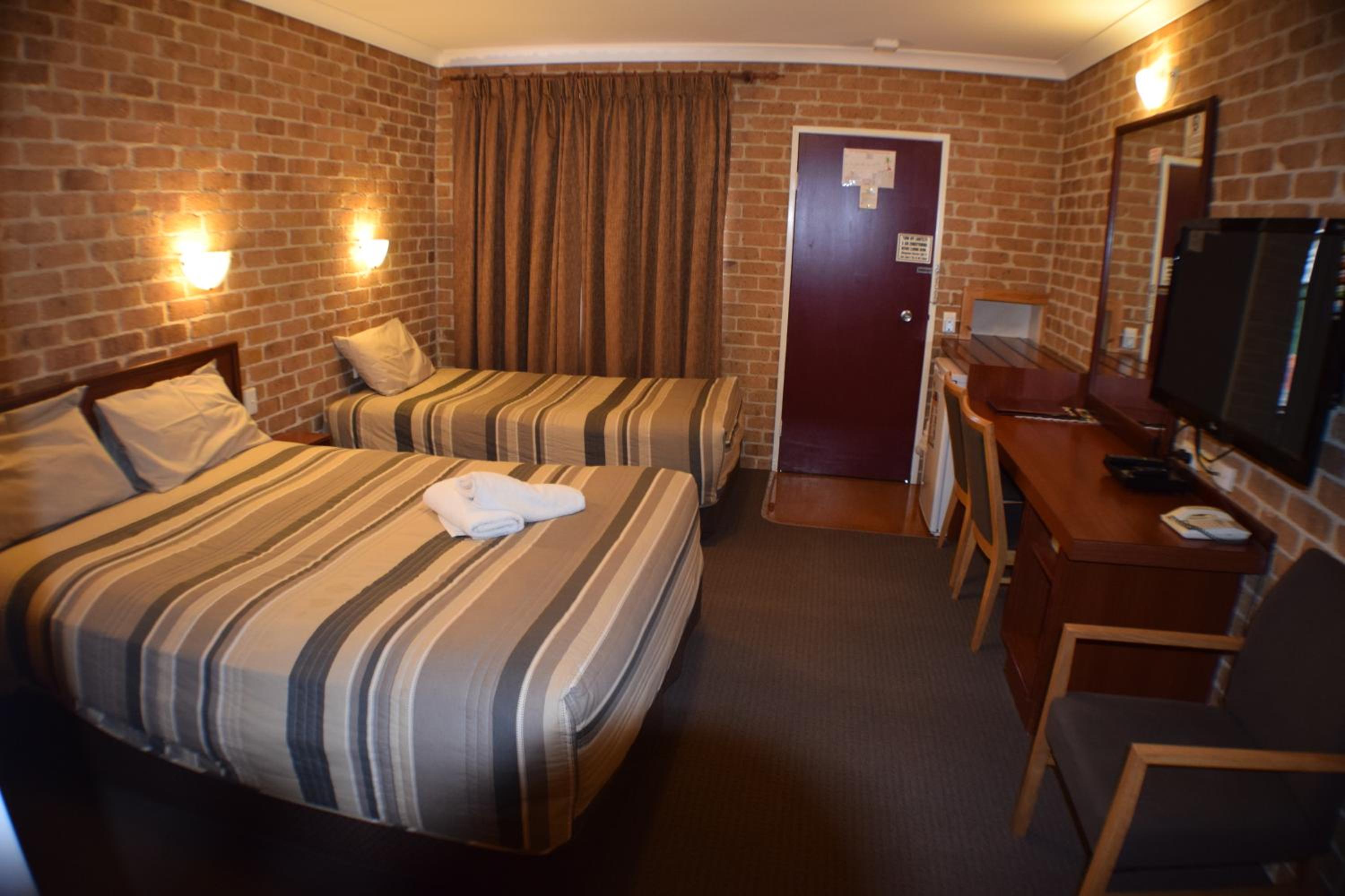 Acacia Motor Inn