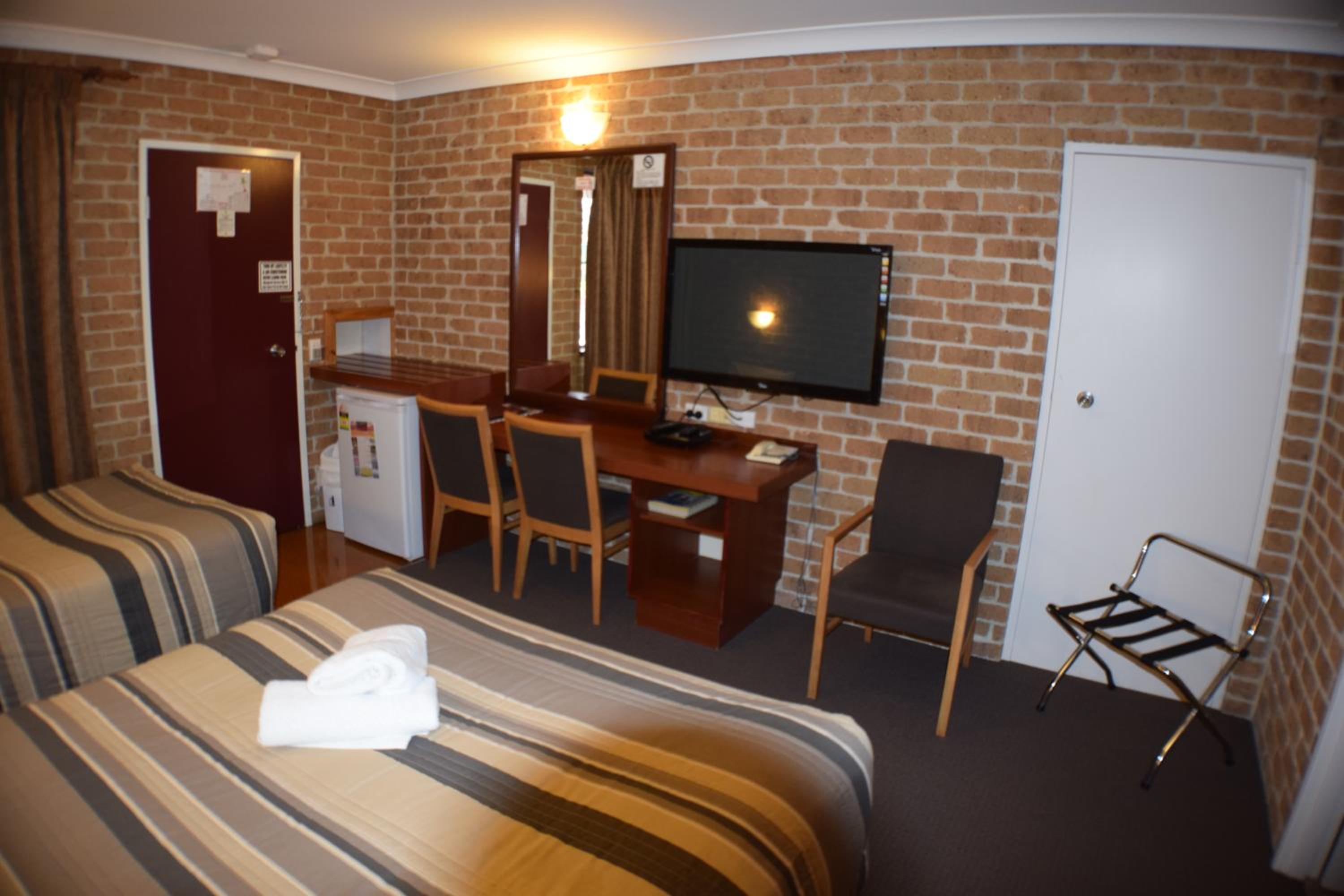 Acacia Motor Inn