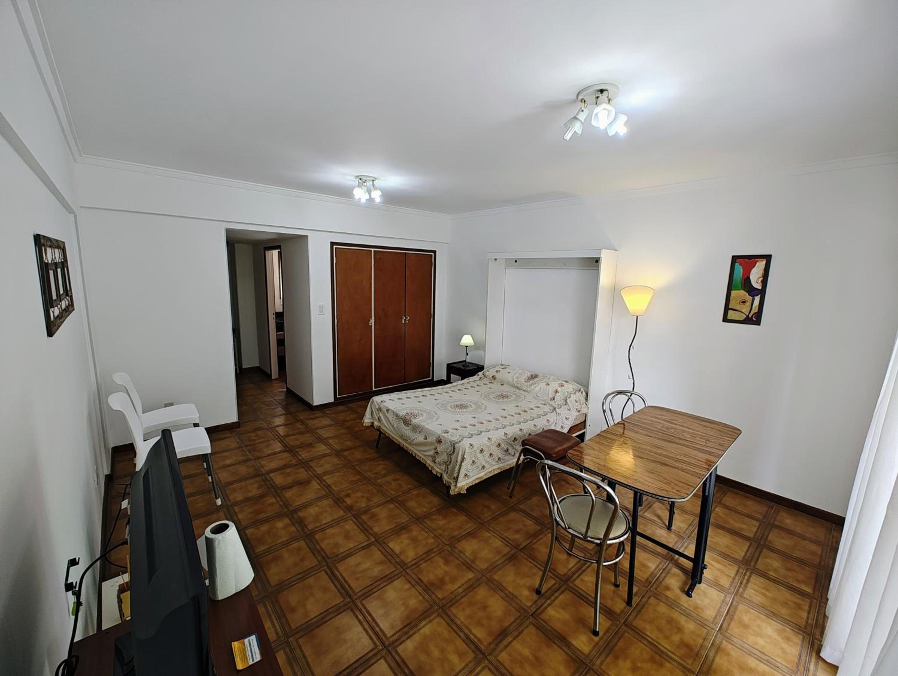 Dpto céntrico, ideal Parejas con 2 hijos