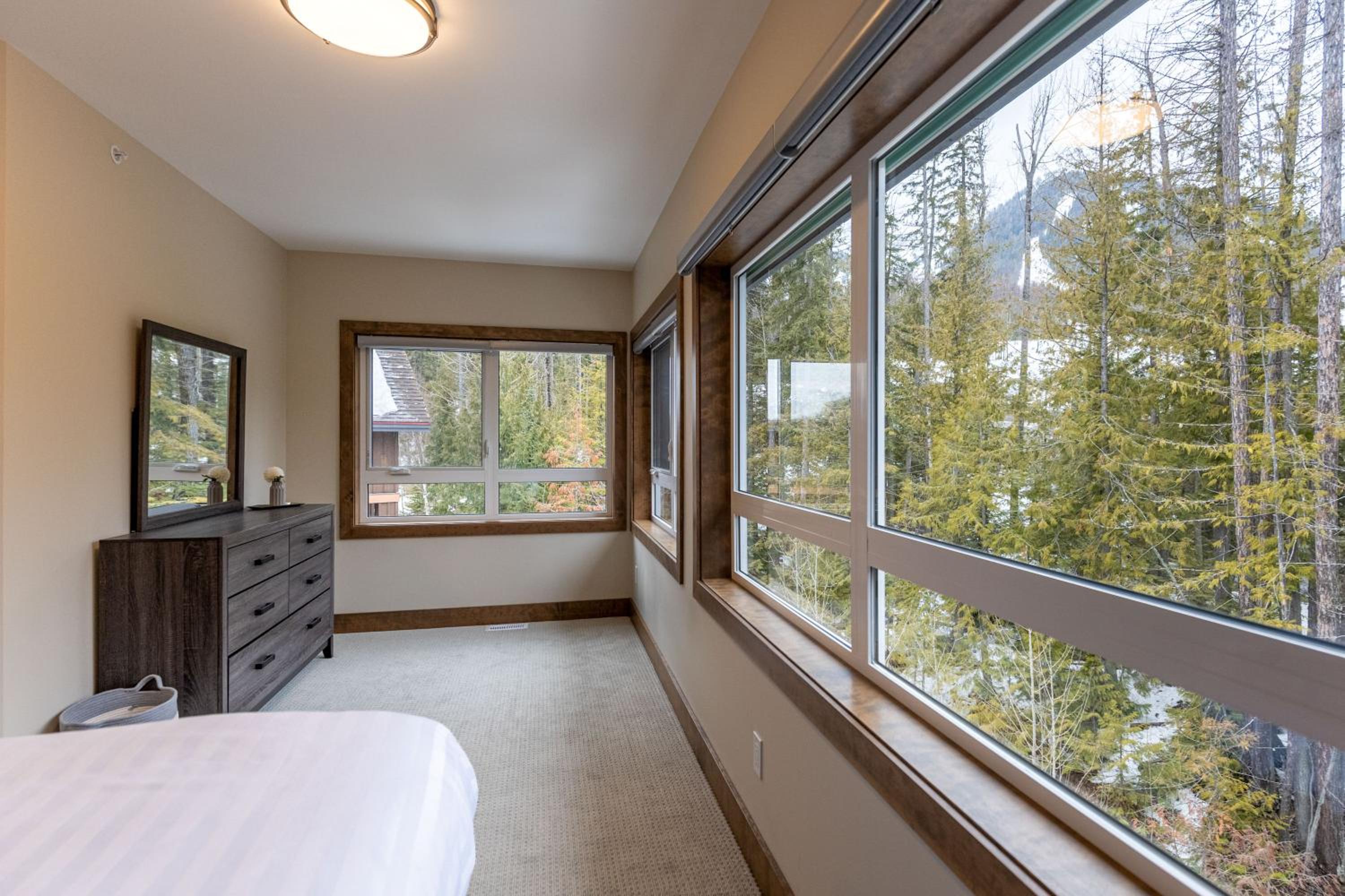 Polar Peak Lodges by Fernie Central Reservations