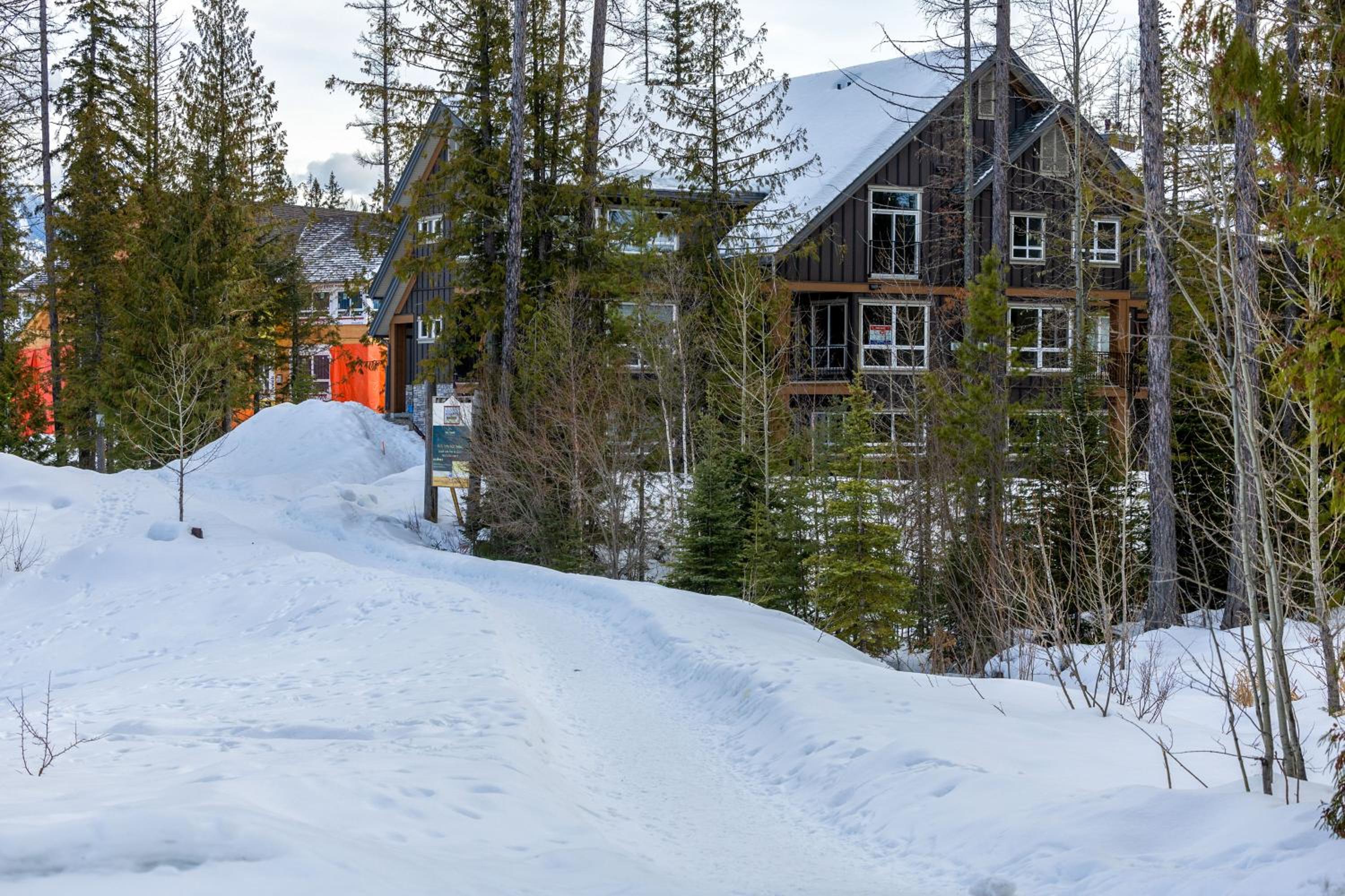 Polar Peak Lodges by Fernie Central Reservations