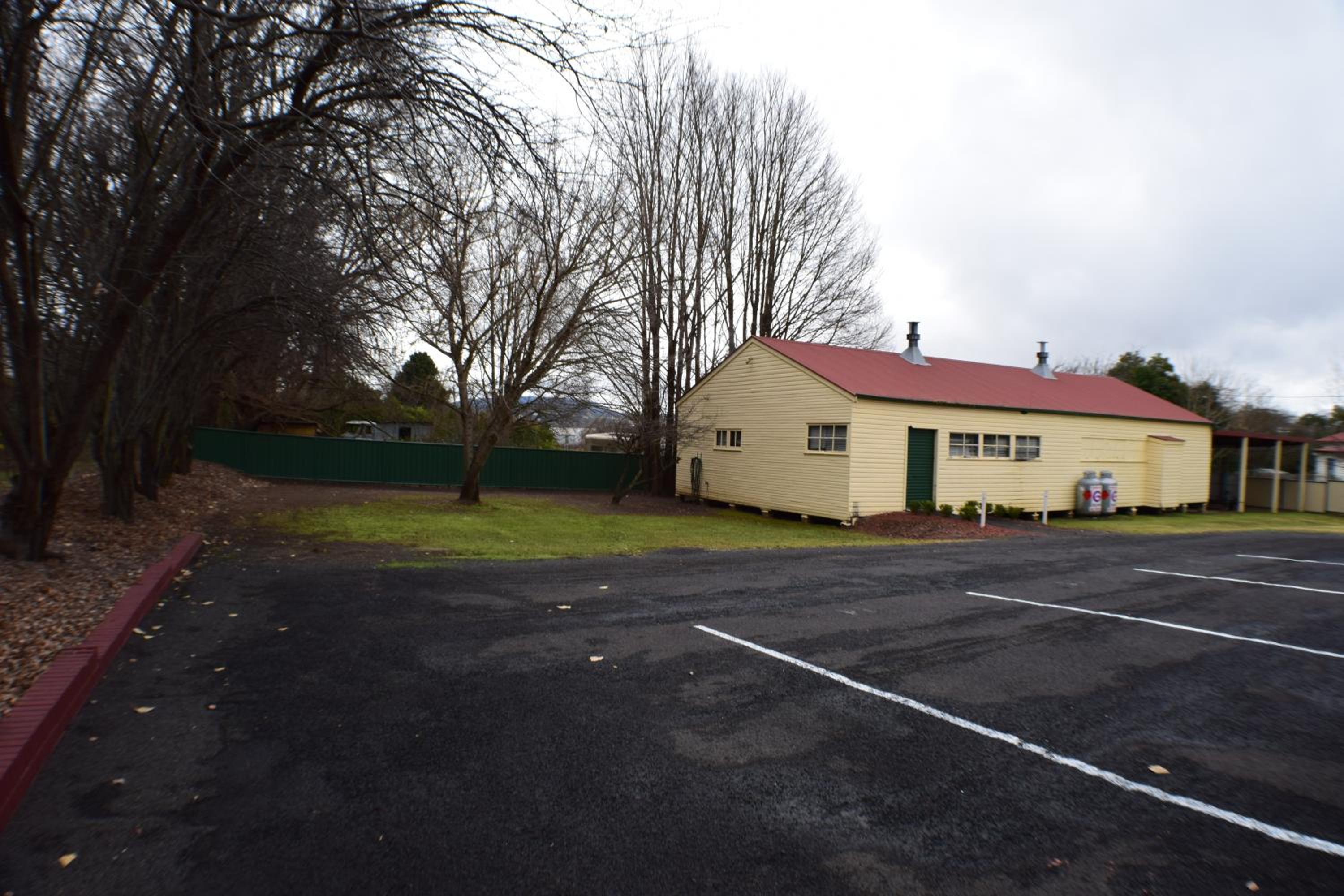 Acacia Motor Inn