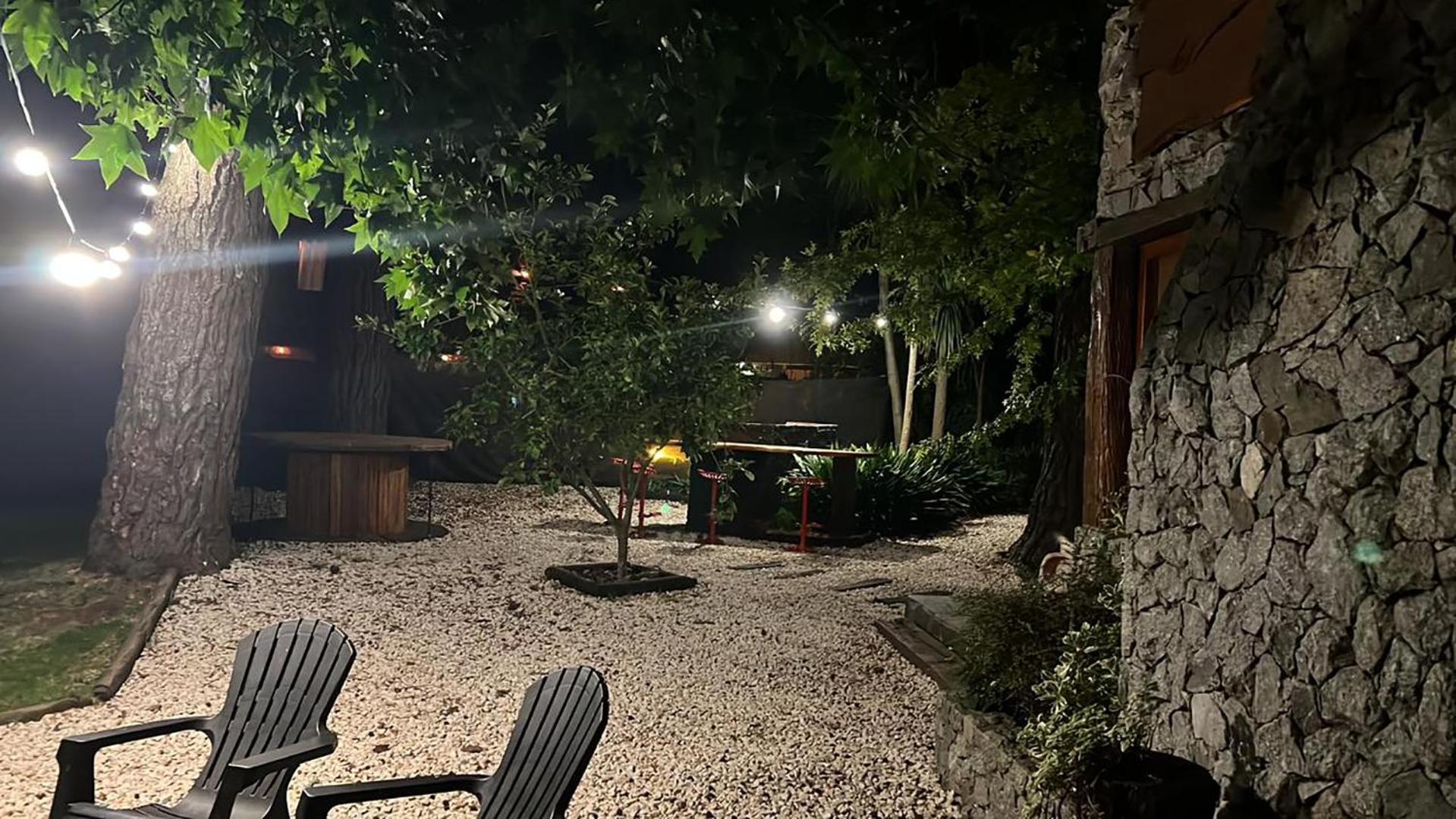 Cabaña en el Bosque Peralta Ramos, Mar del Plata, 4/5 huespedes.