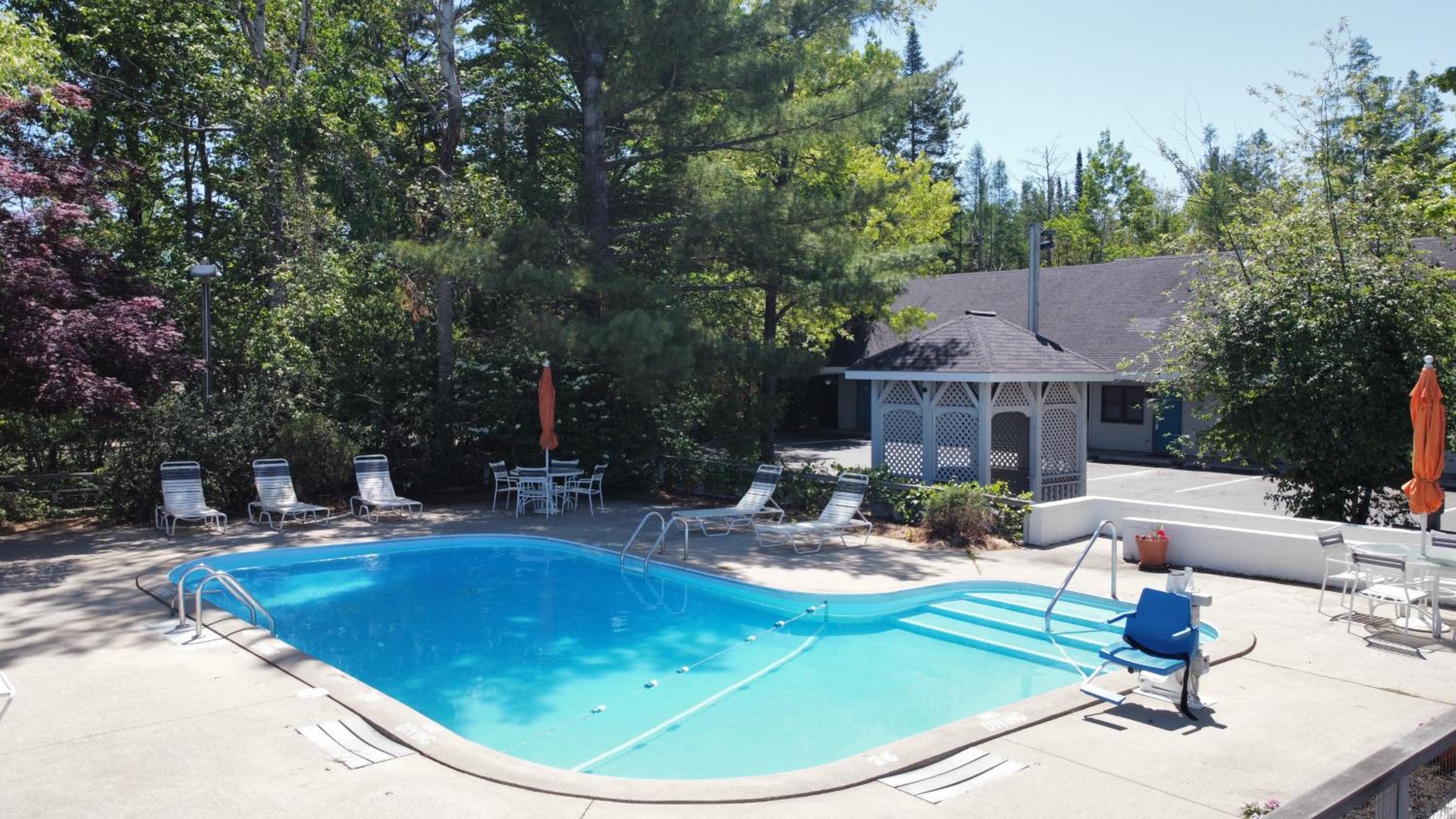 Traverse Bay Inn