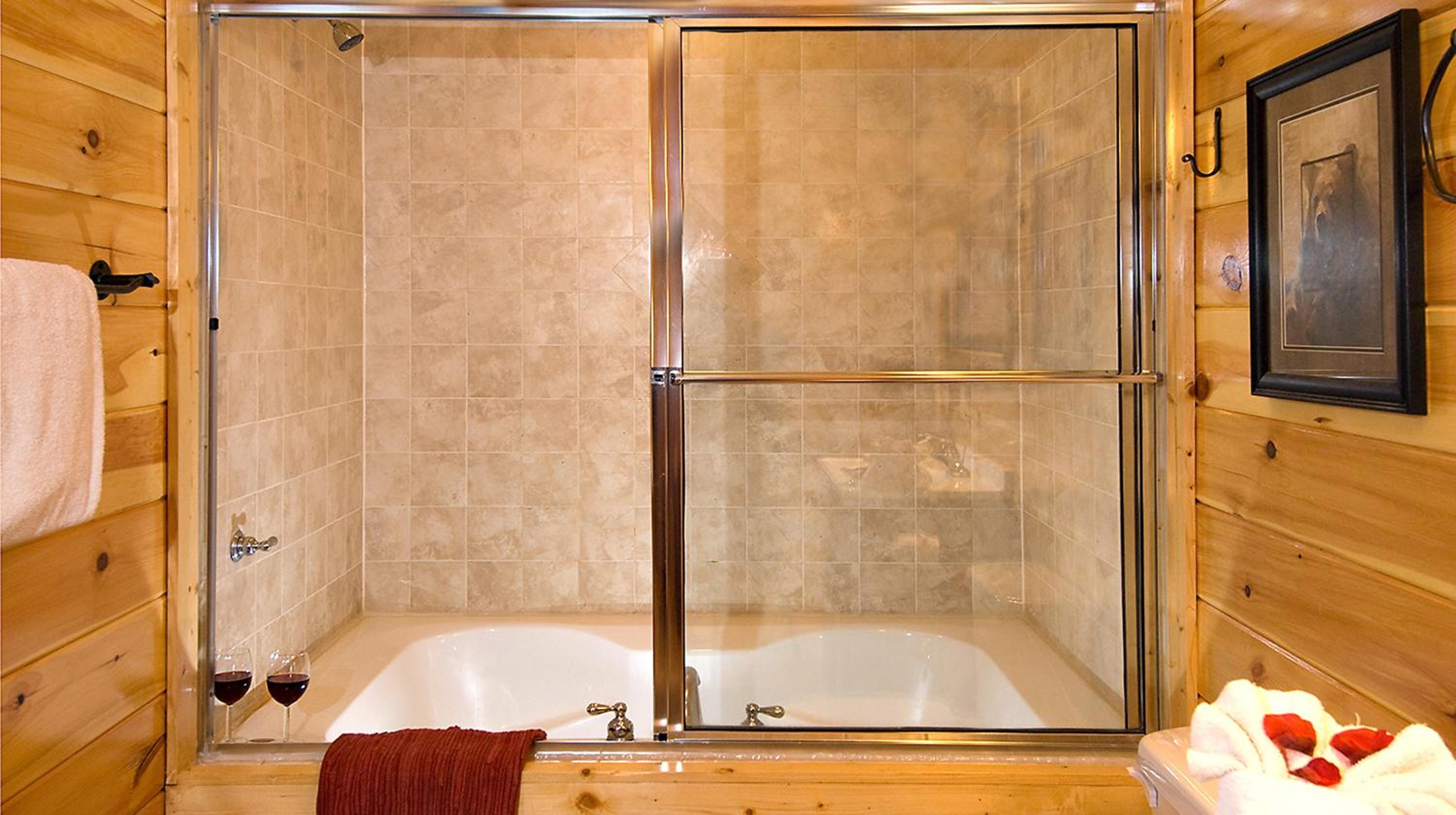 Bashful Bear: 6bdrm 6bath, Specials, Free Tickets, Elevator, Amazing View, Hot Tub, Gameroom view 4