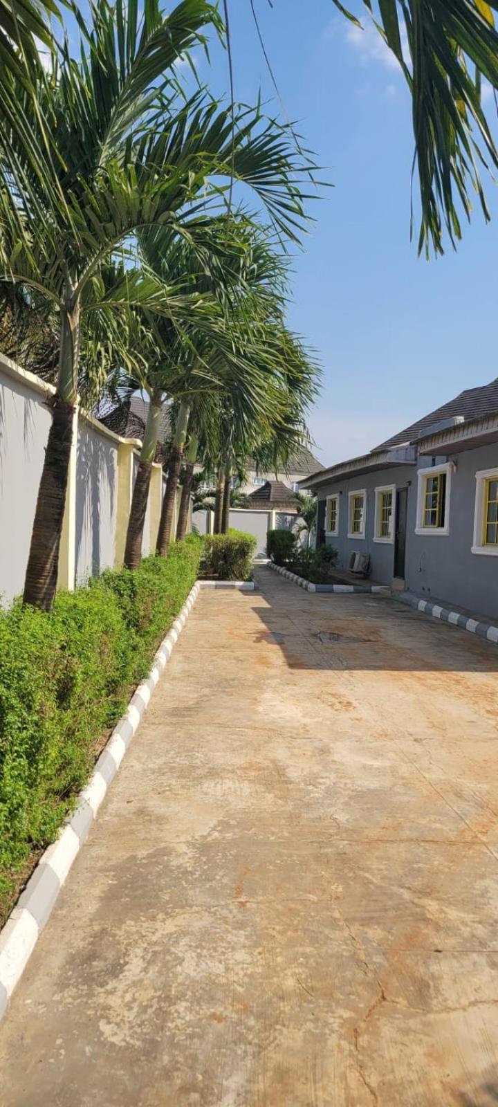 THE PALMS VILLA GRA Sagamu