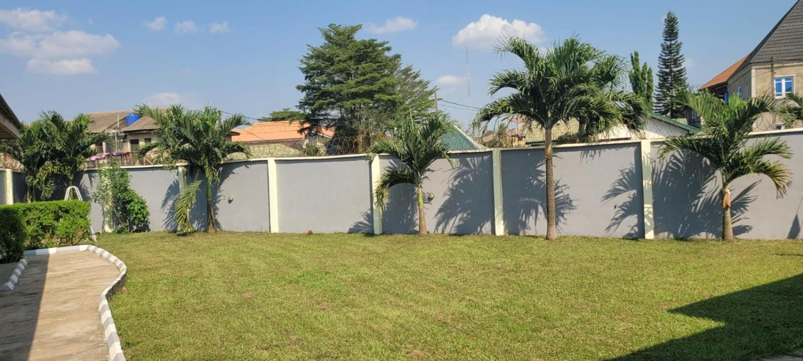 THE PALMS VILLA GRA Sagamu