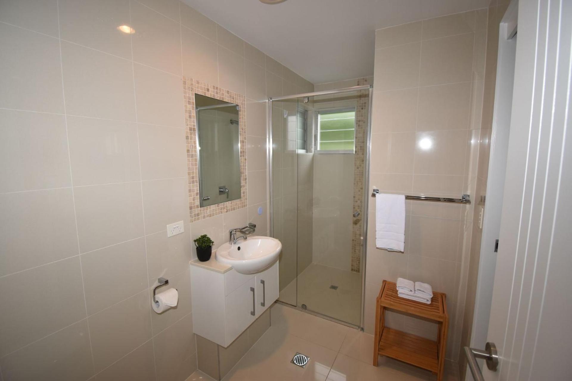 1 8 Nannygai St Noosaville