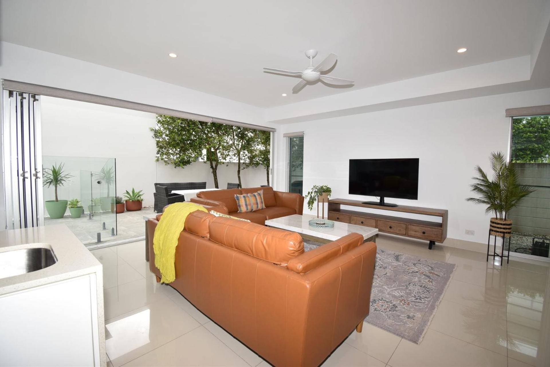 1 8 Nannygai St Noosaville
