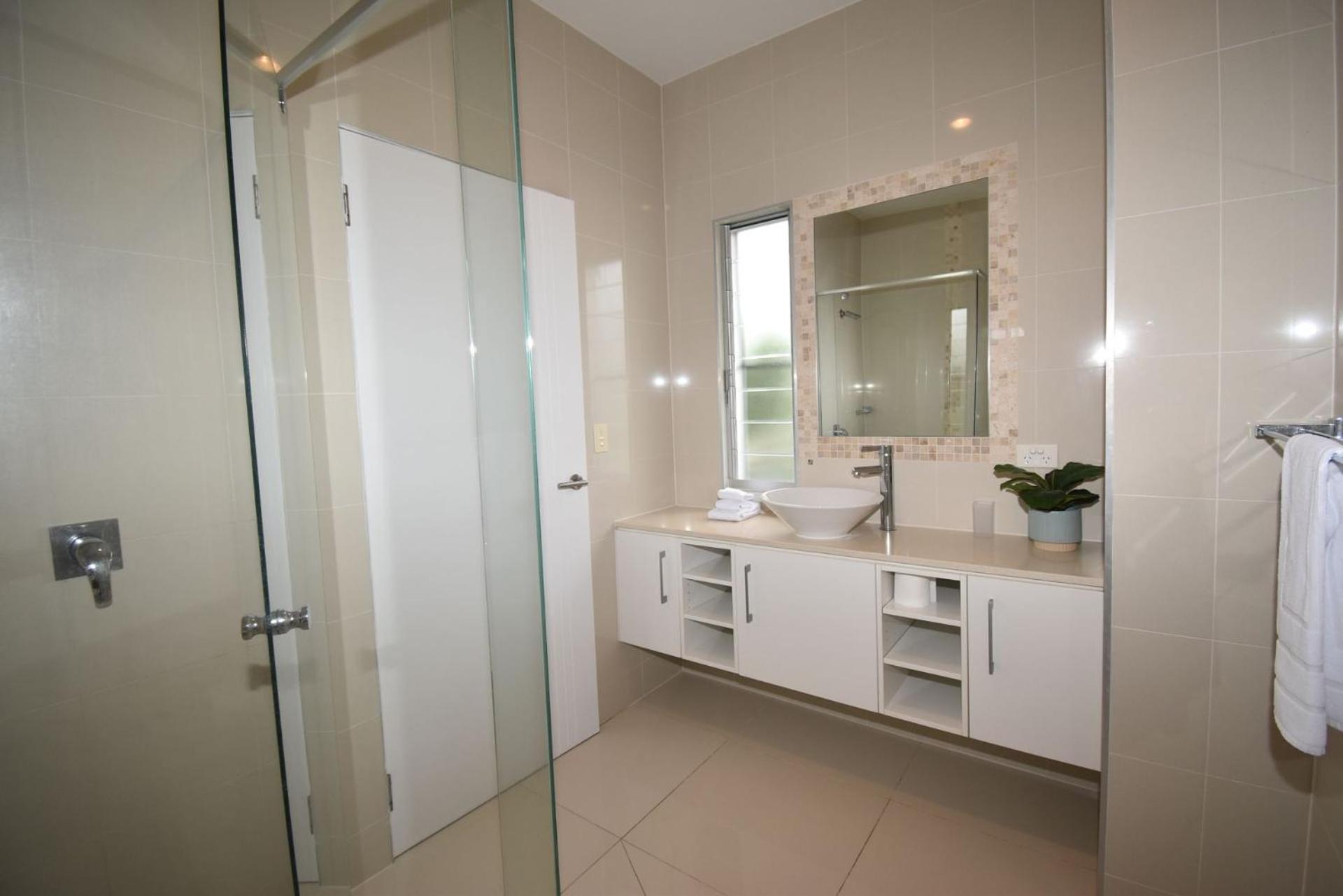 1 8 Nannygai St Noosaville