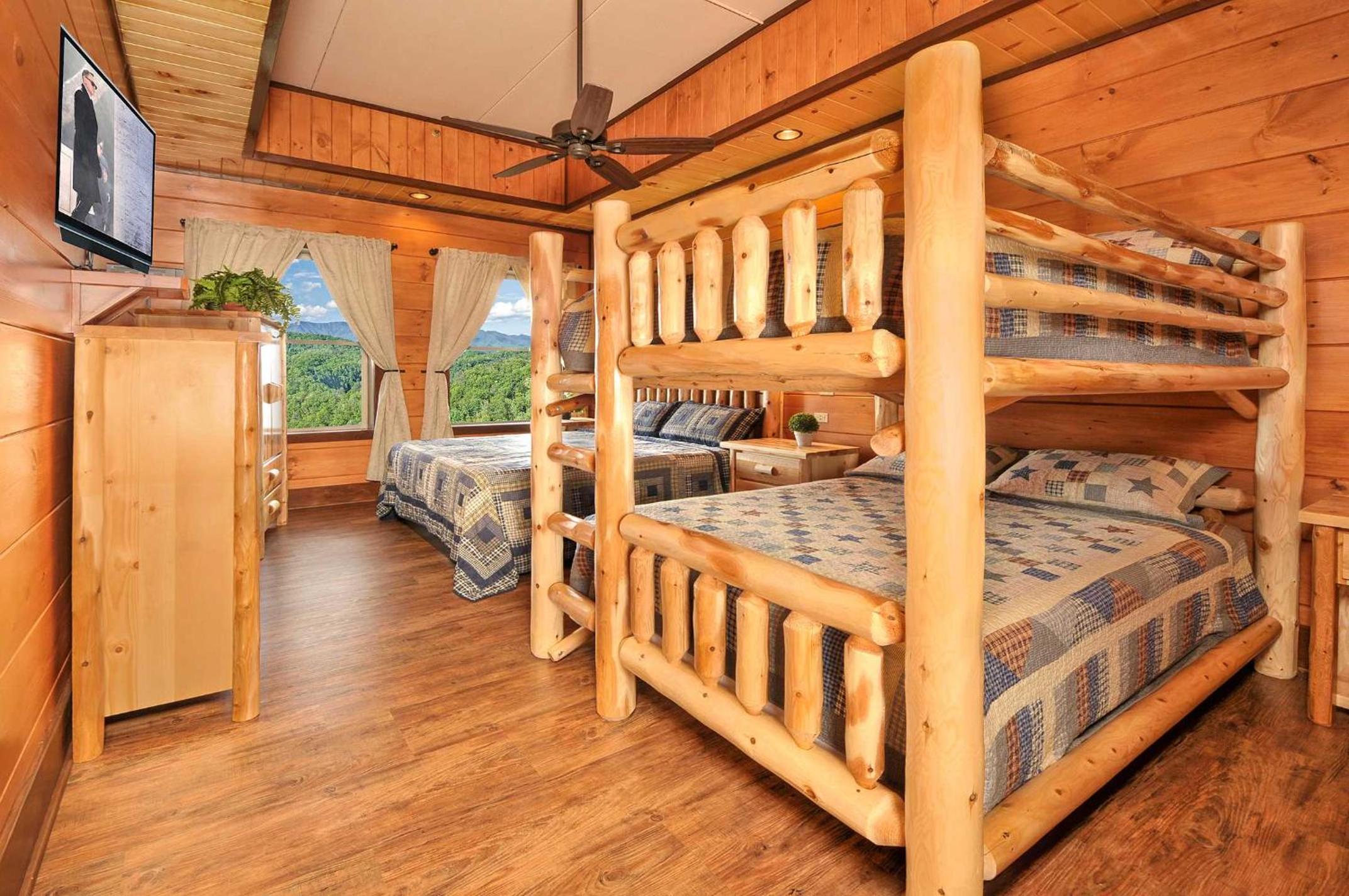 SkyView Mansion:13bdrm, 17bath, Sleeps 70, Indoor Pool, Amazing Views view 5