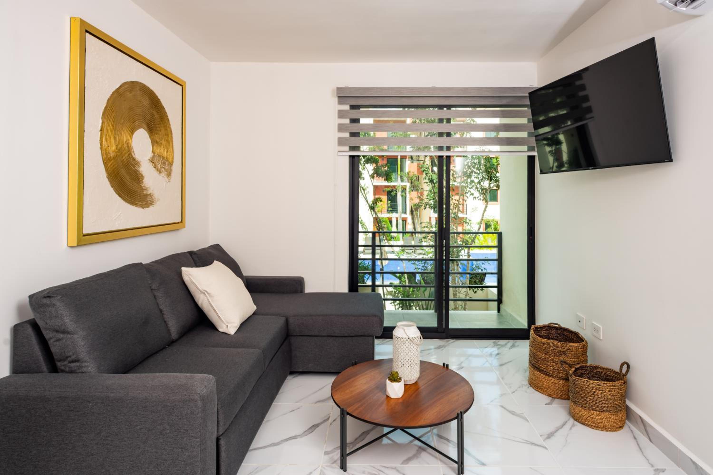 2BR Moderno en residencial Ombu