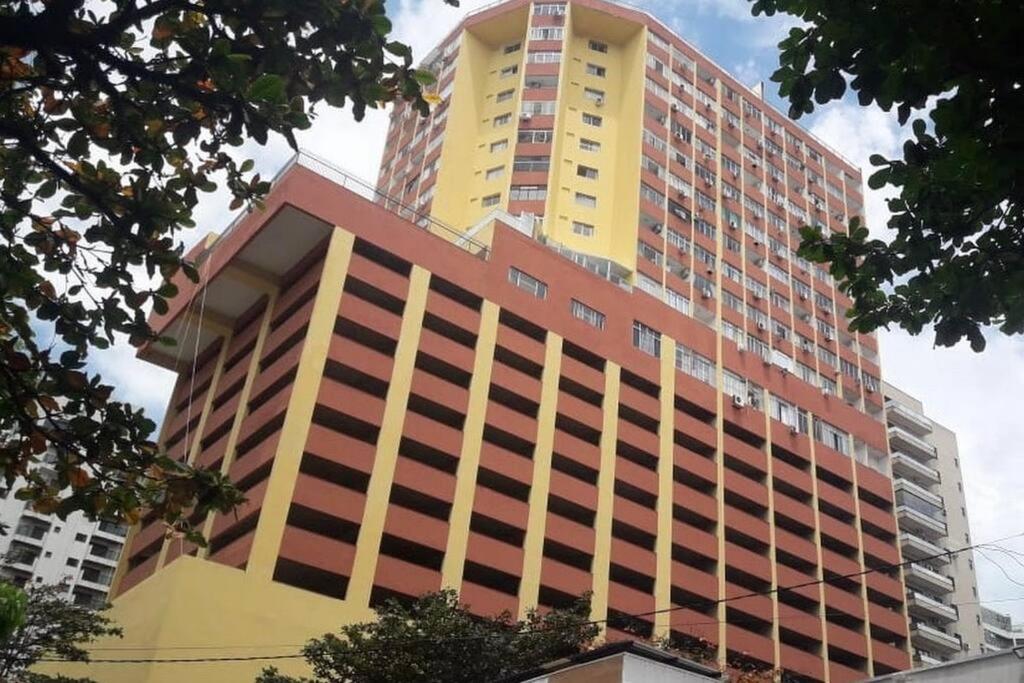 kitnet Guarujá pitangueiras boulevard