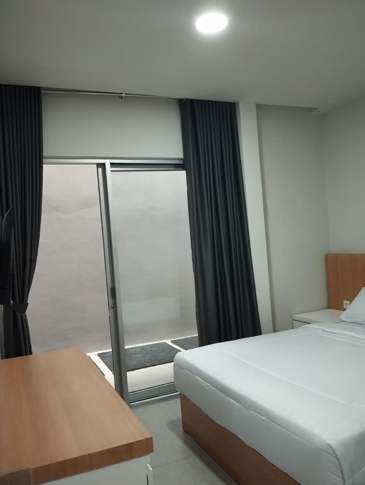 Djuragan Kamar Gatsu
