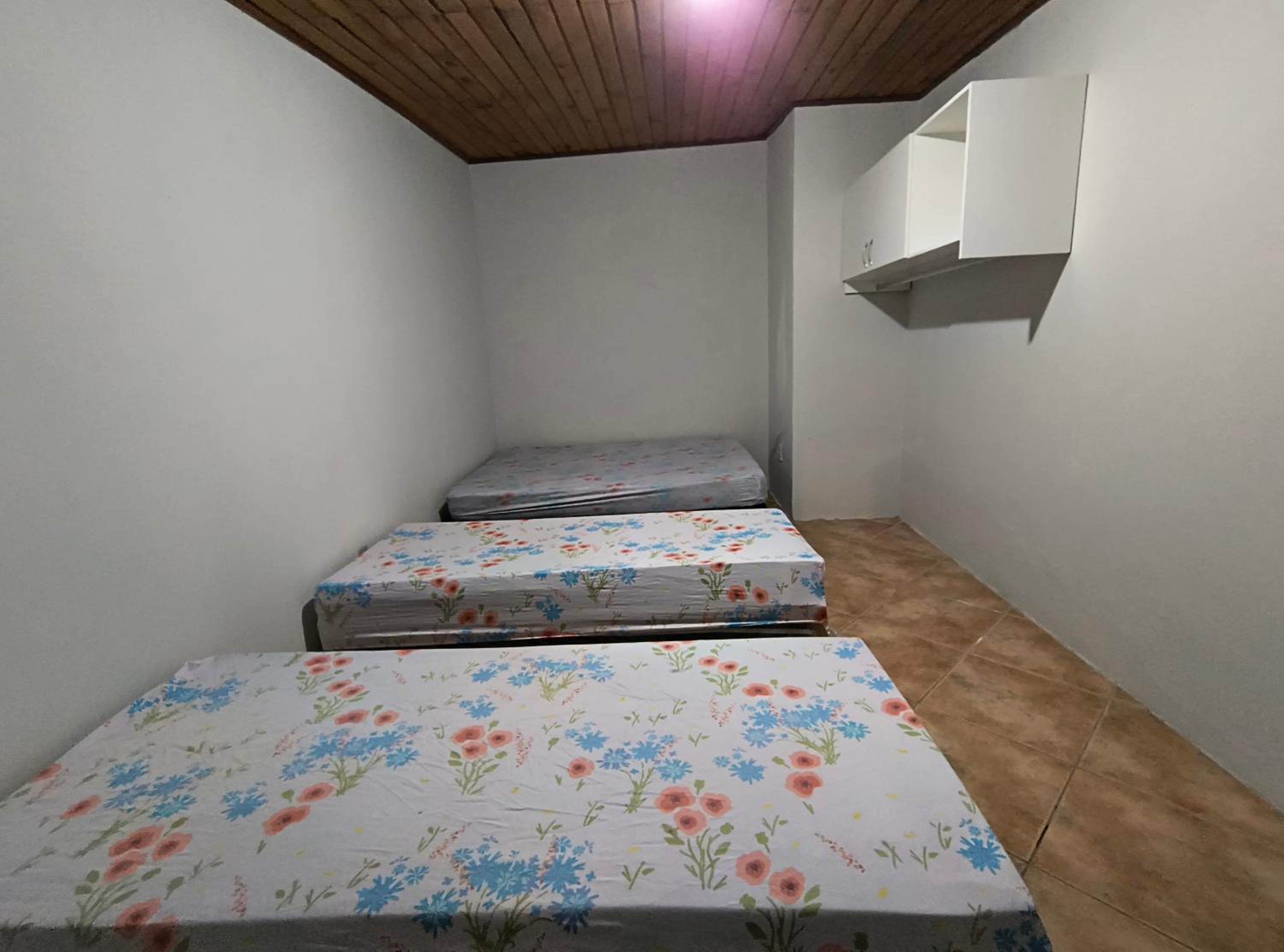 Casa de Praia Completa em Cabo Frio 04 para até 5 Pessoas