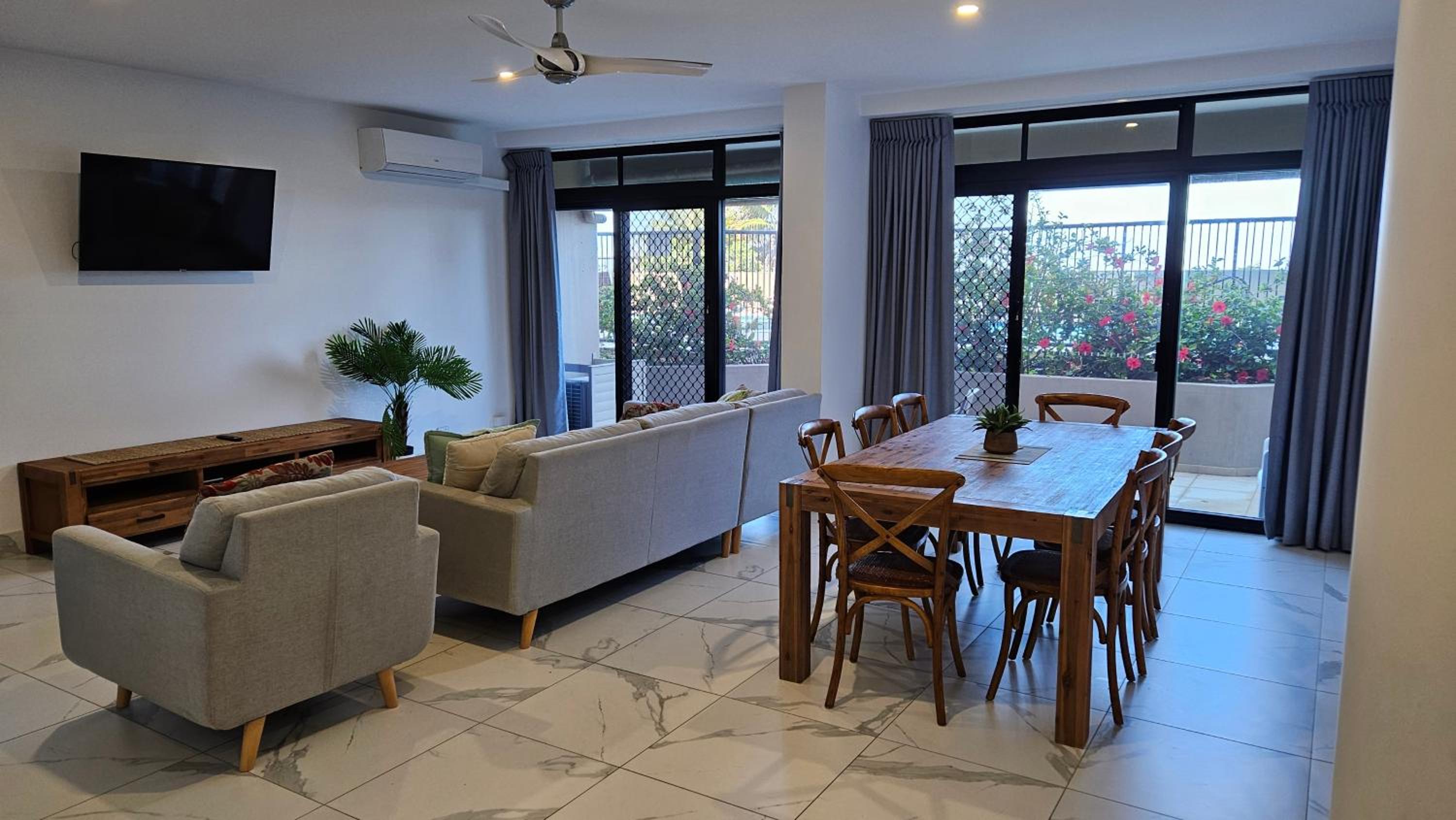 Clubb Coolum Beach Resort Sunshine Coast