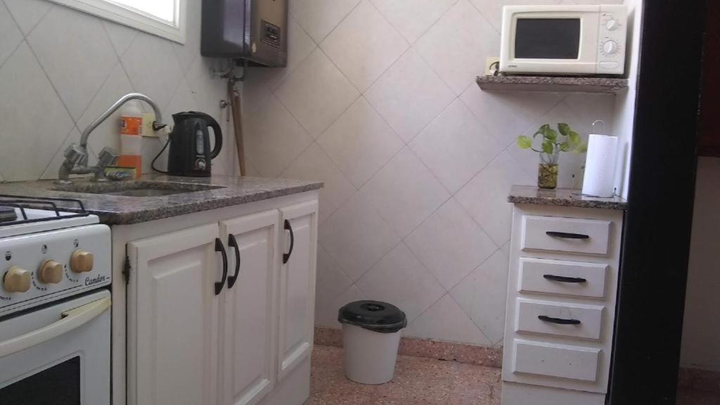 3 ambientes a la calle en zona céntrica Plaza Mitre