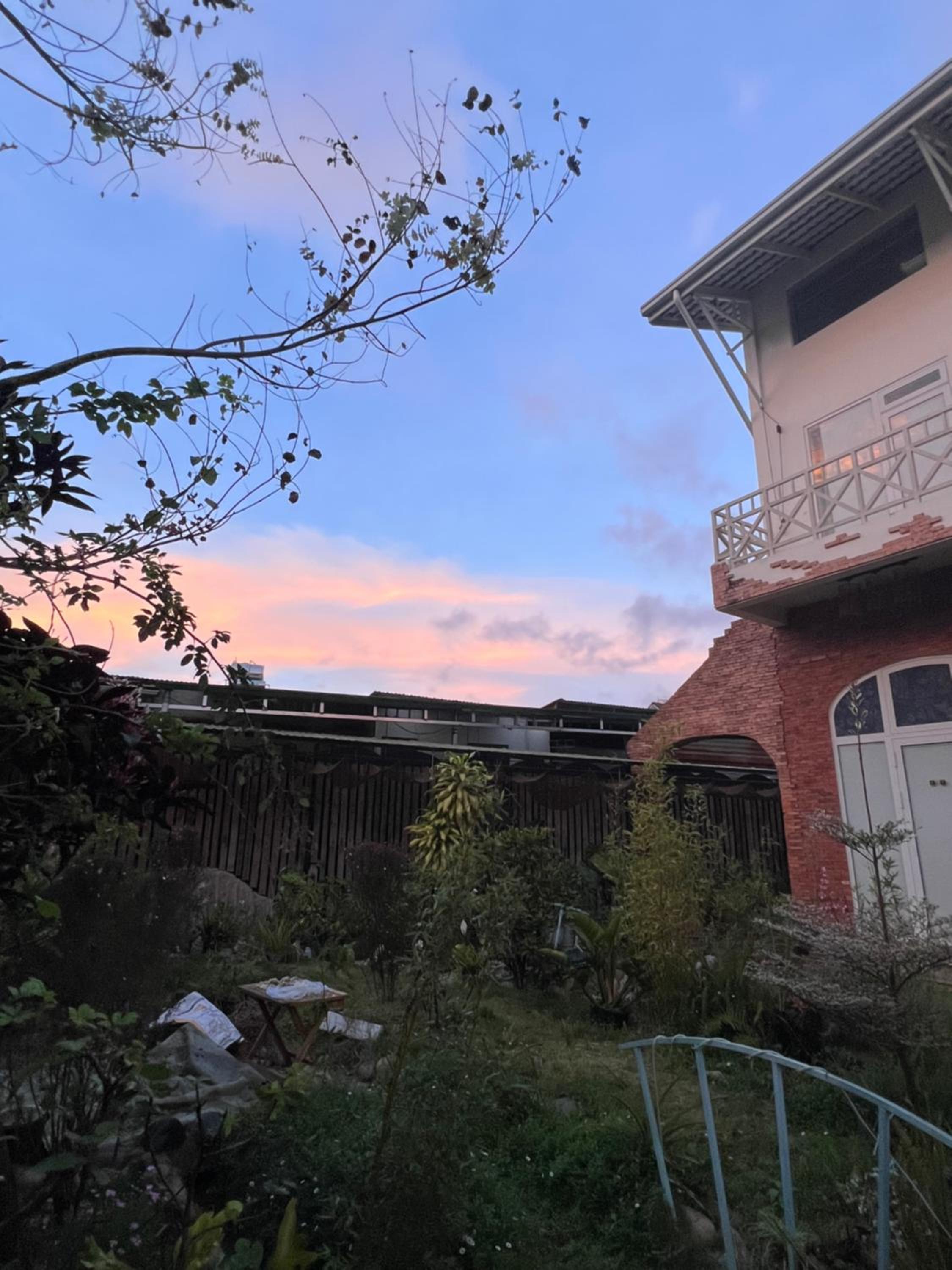 Studio gồm bếp 1 phòng ngủ view 4