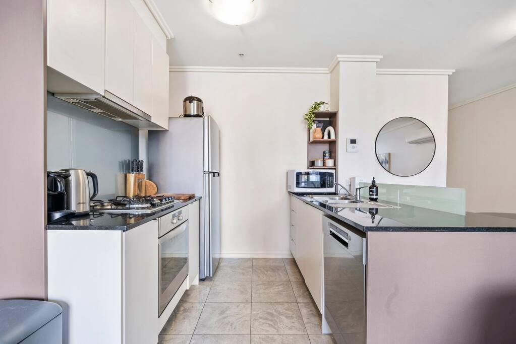 Central 1BR Southbank Apartment