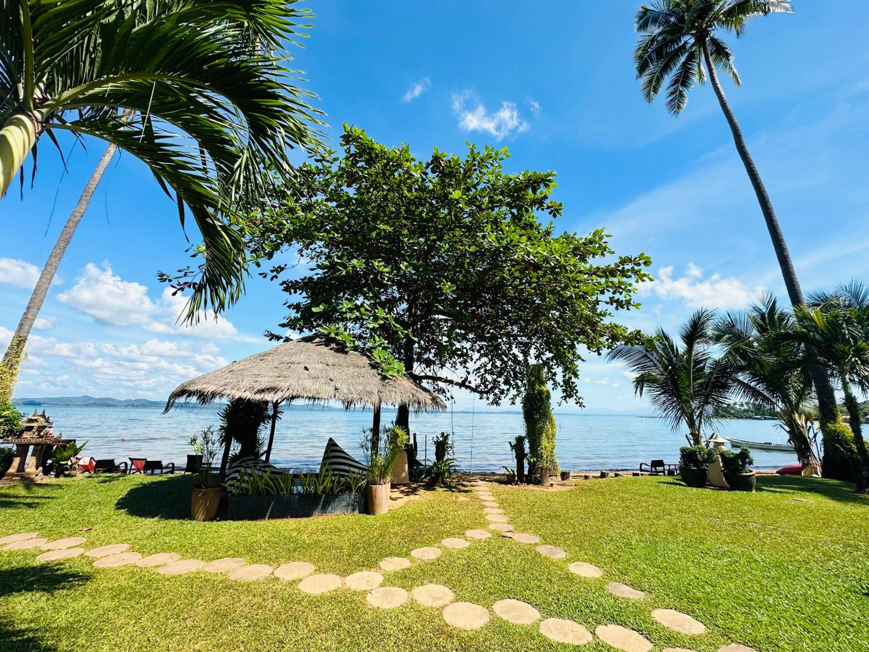 Amber Sands Beach Resort